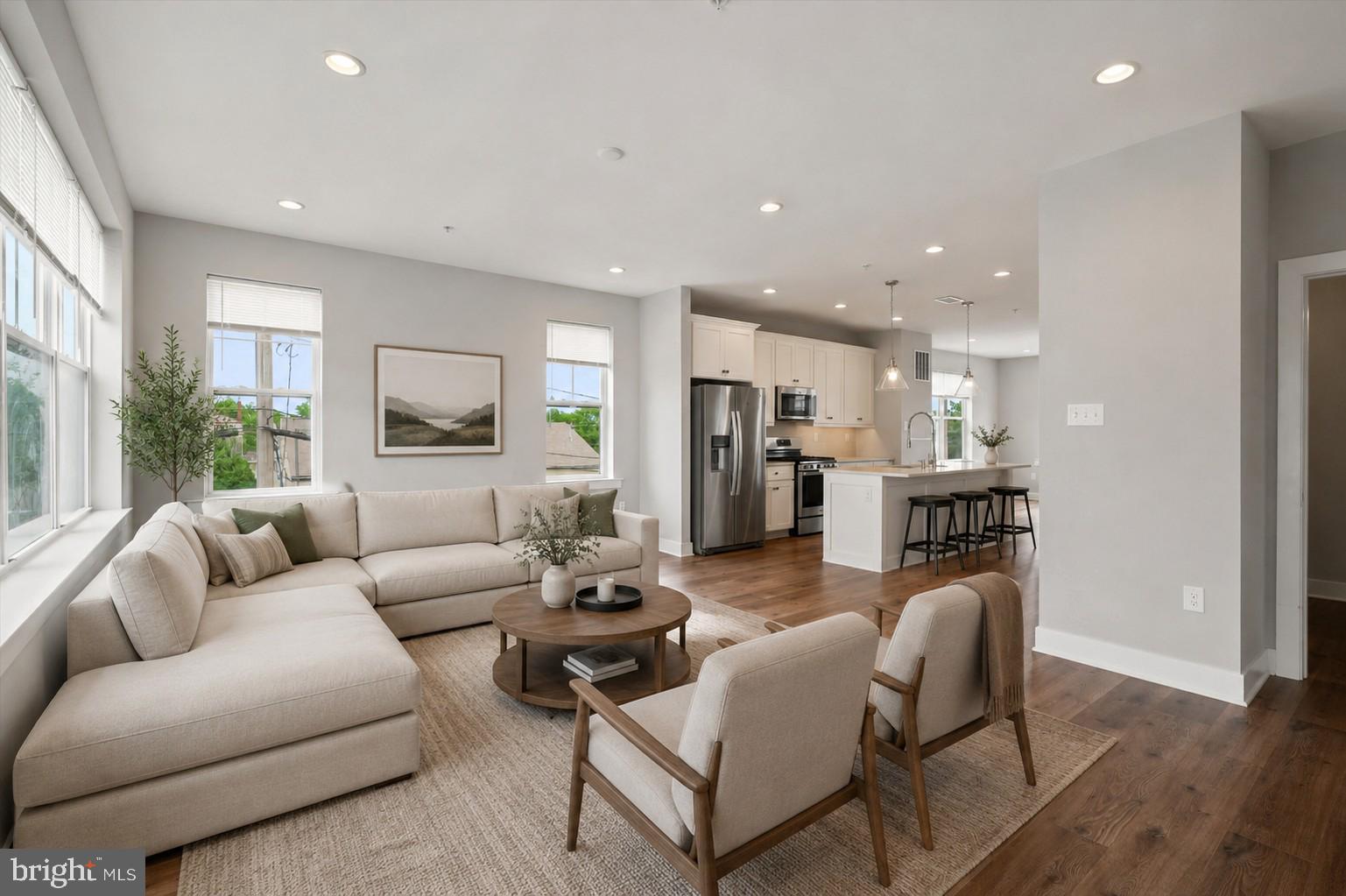 FREELAND SQUARE - Residential