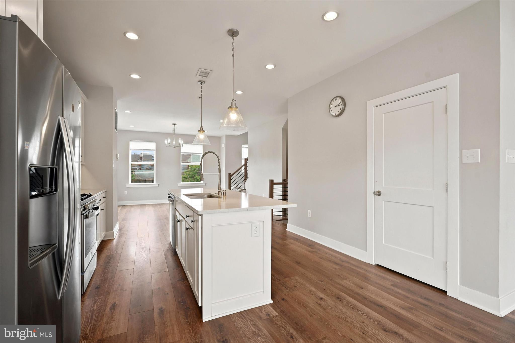 FREELAND SQUARE - Residential