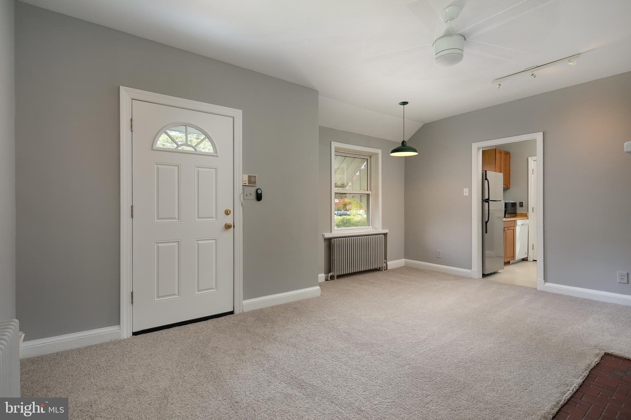 ARLINGTON VIEW - Residential Lease