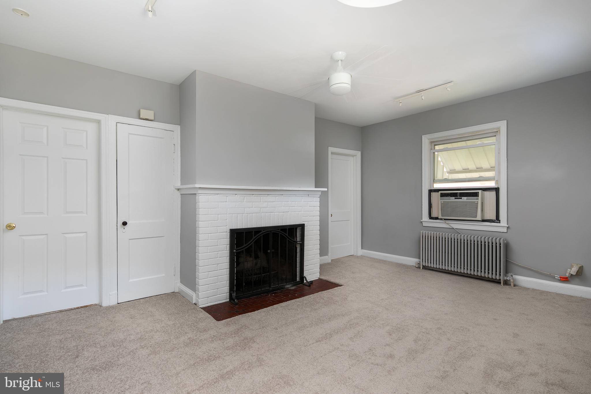 ARLINGTON VIEW - Residential Lease