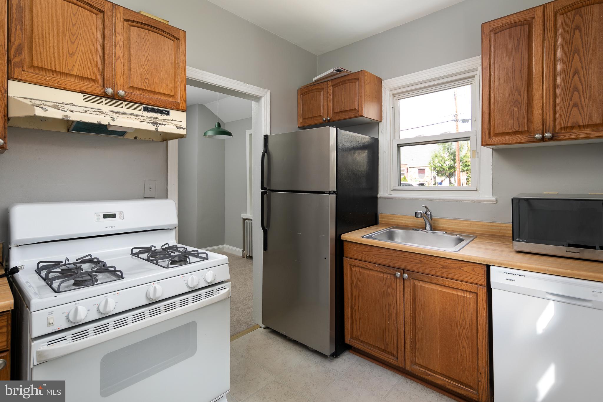 ARLINGTON VIEW - Residential Lease