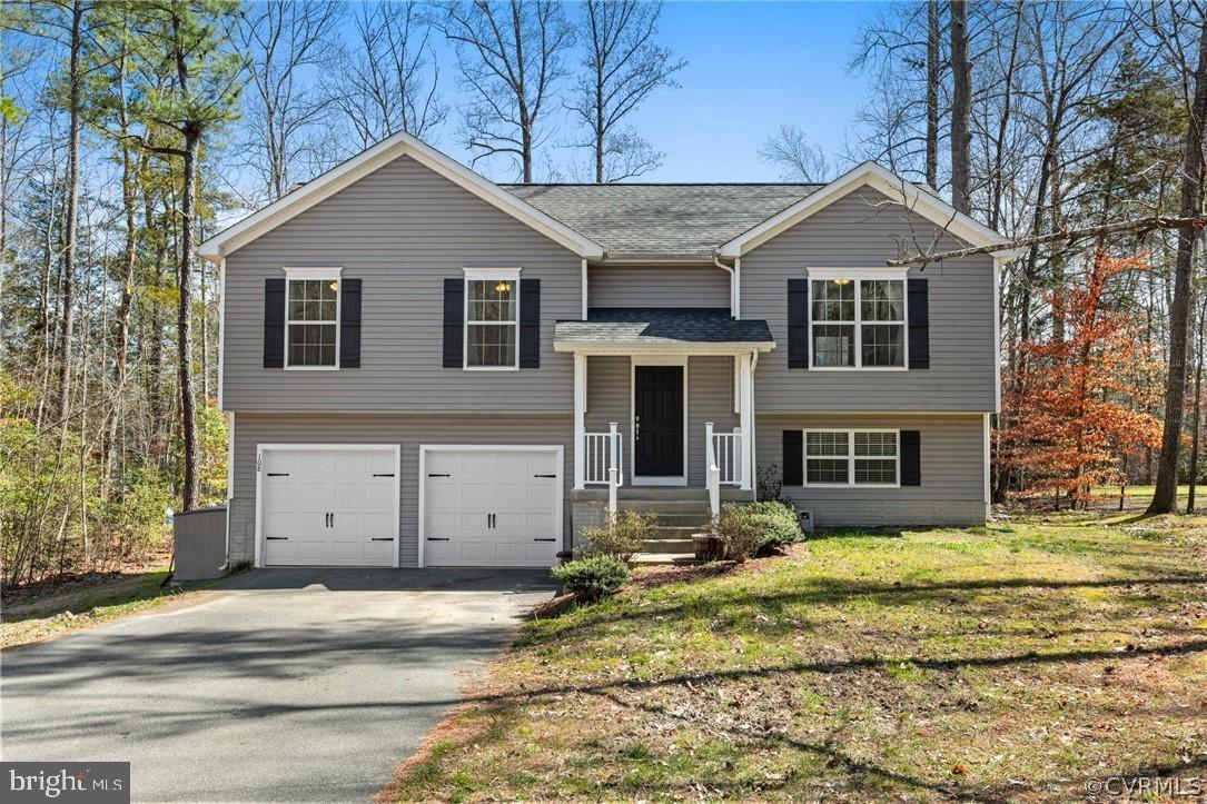 LAKE CAROLINE - Residential