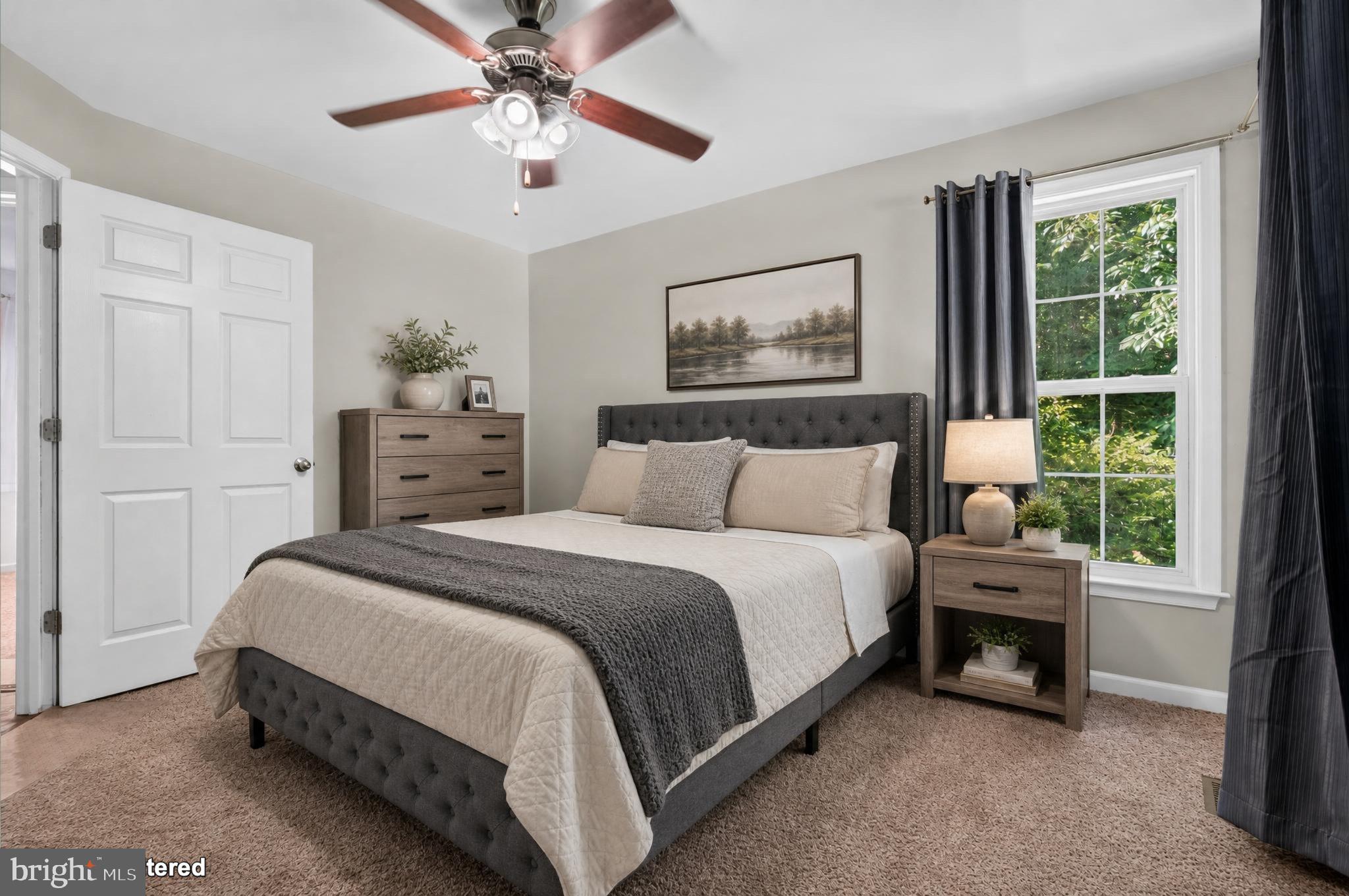 LAKE CAROLINE - Residential