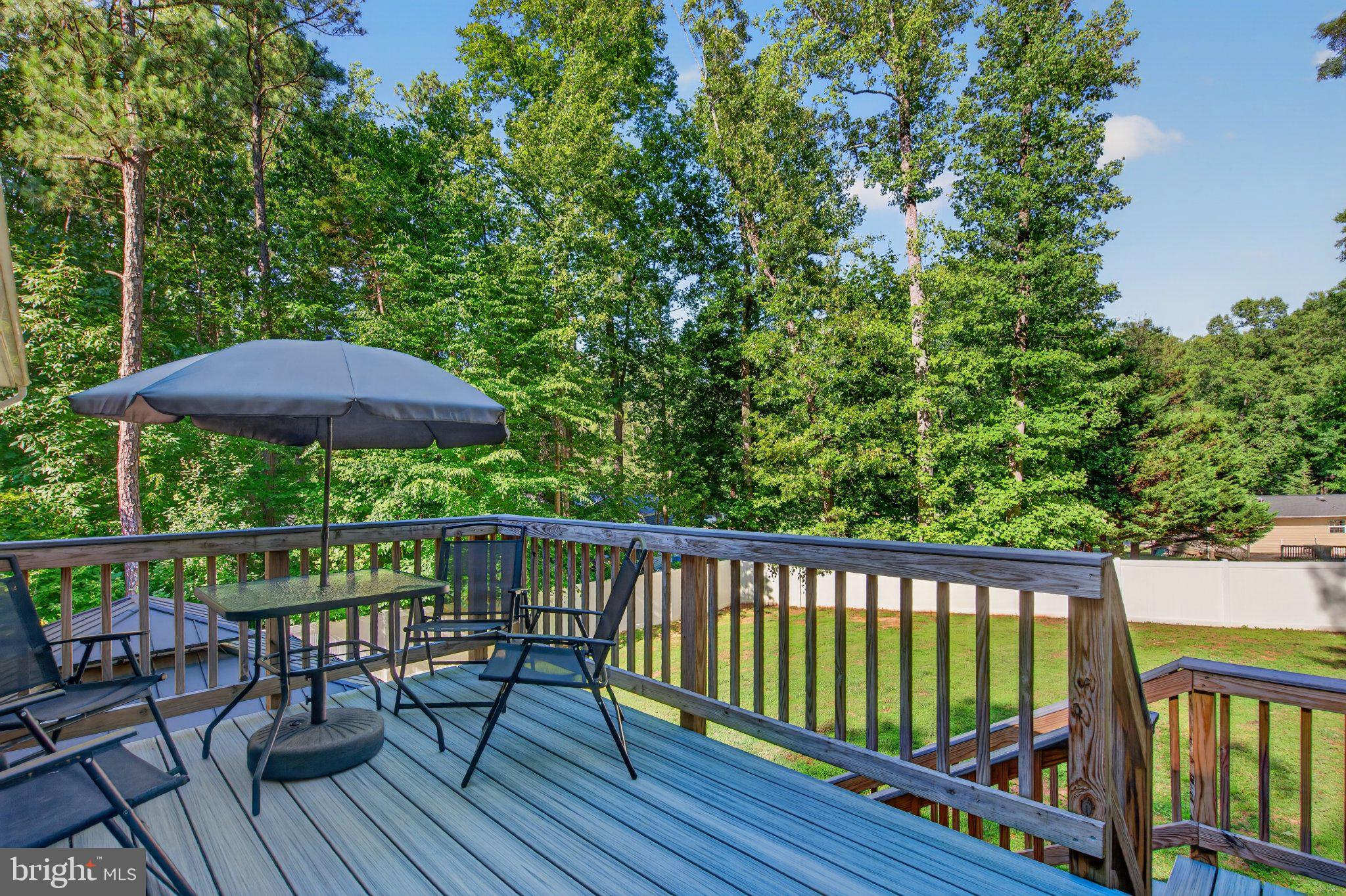 LAKE CAROLINE - Residential