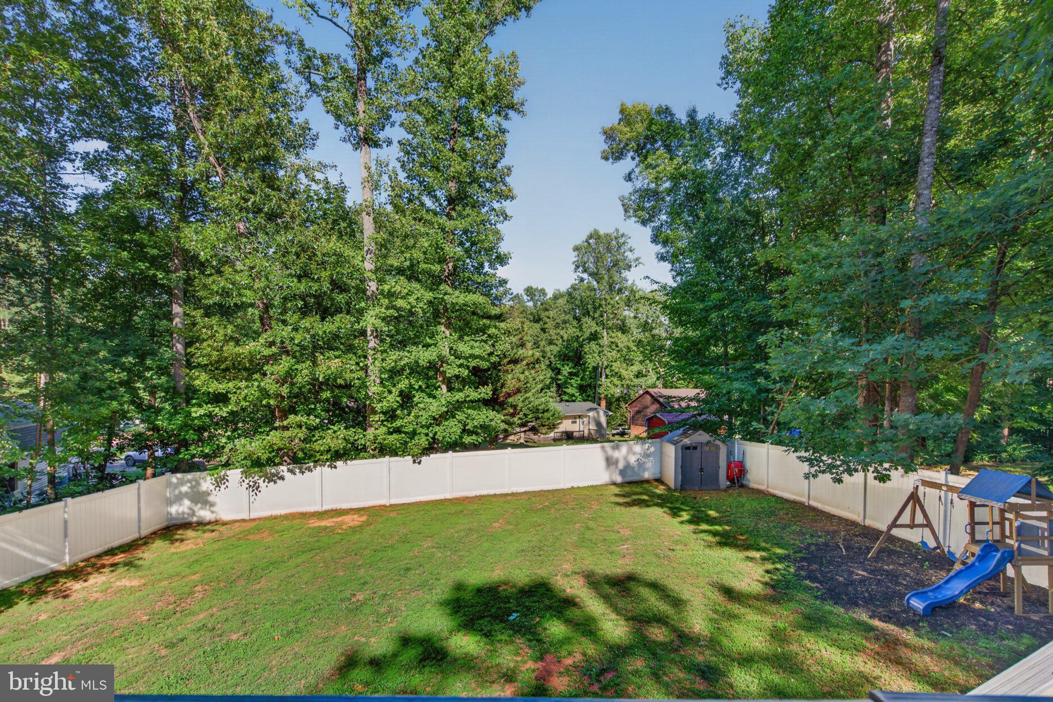 LAKE CAROLINE - Residential