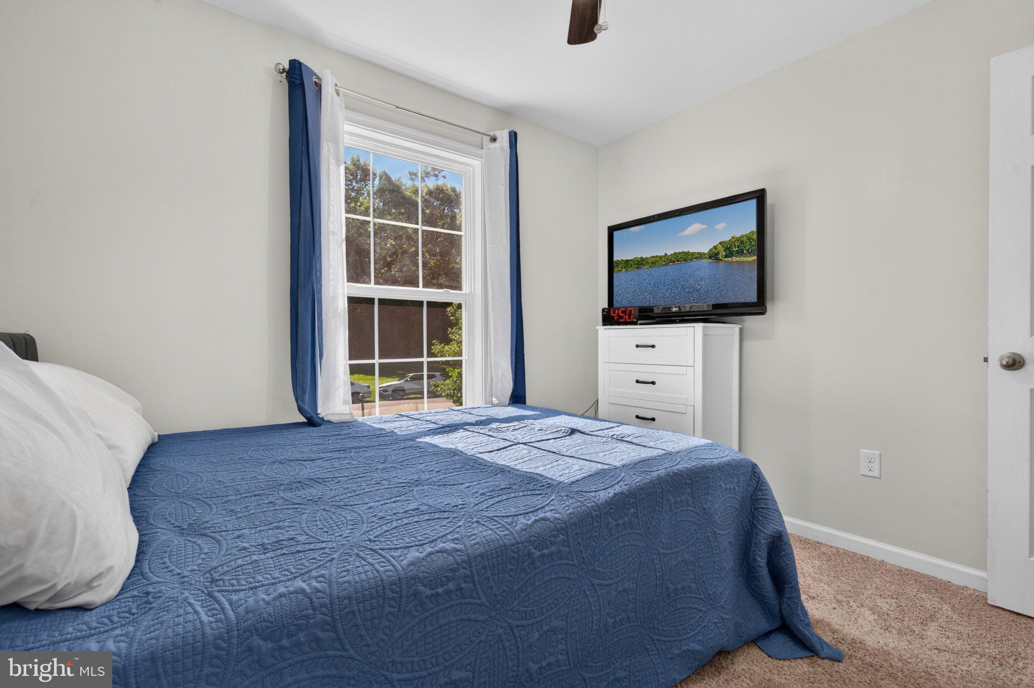 LAKE CAROLINE - Residential