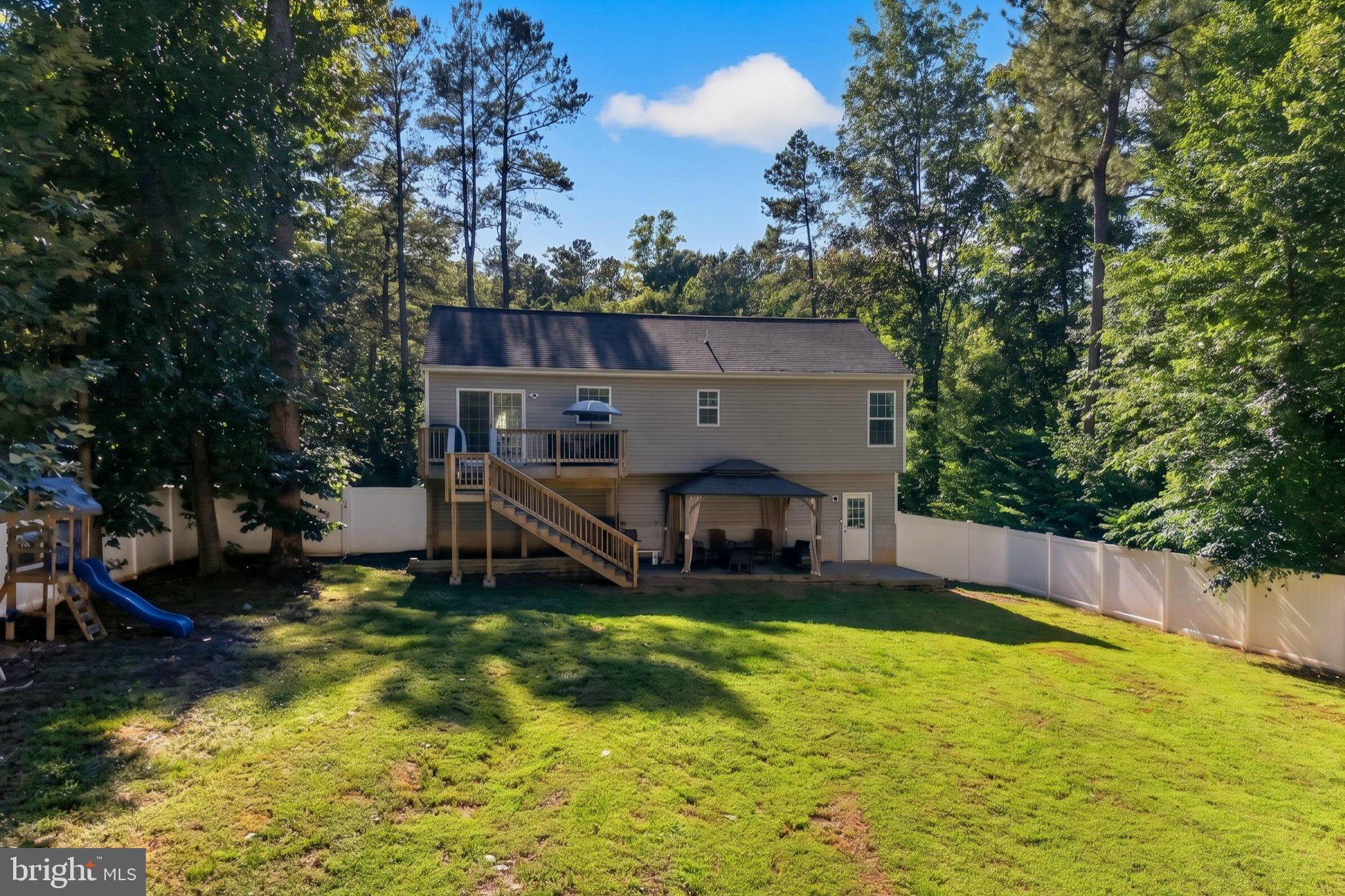 LAKE CAROLINE - Residential
