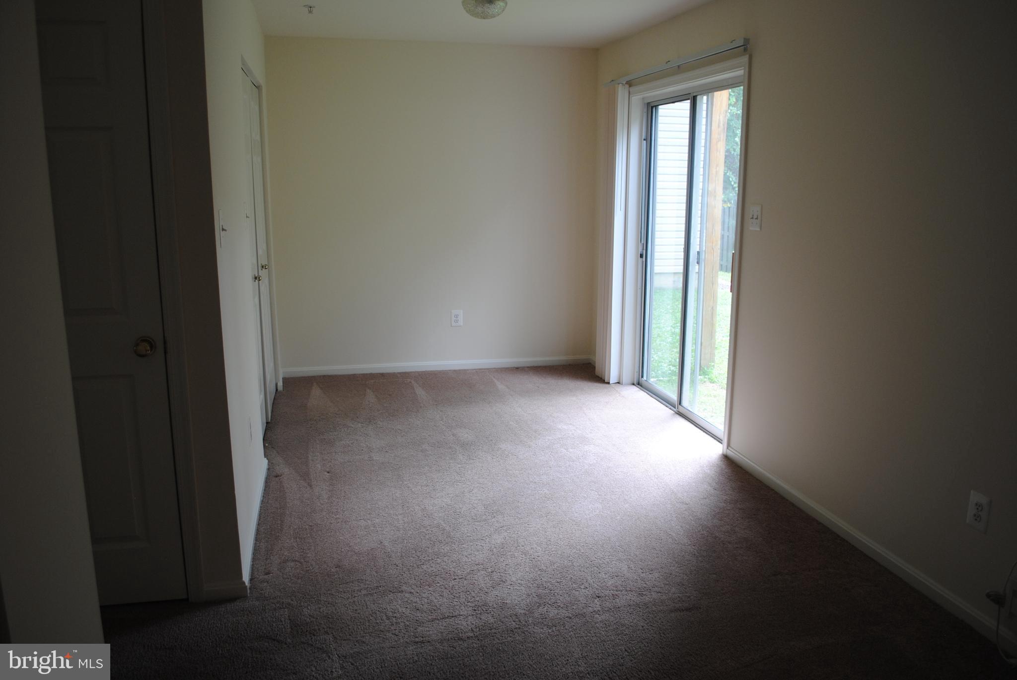 RIVER OAKS - Residential Lease
