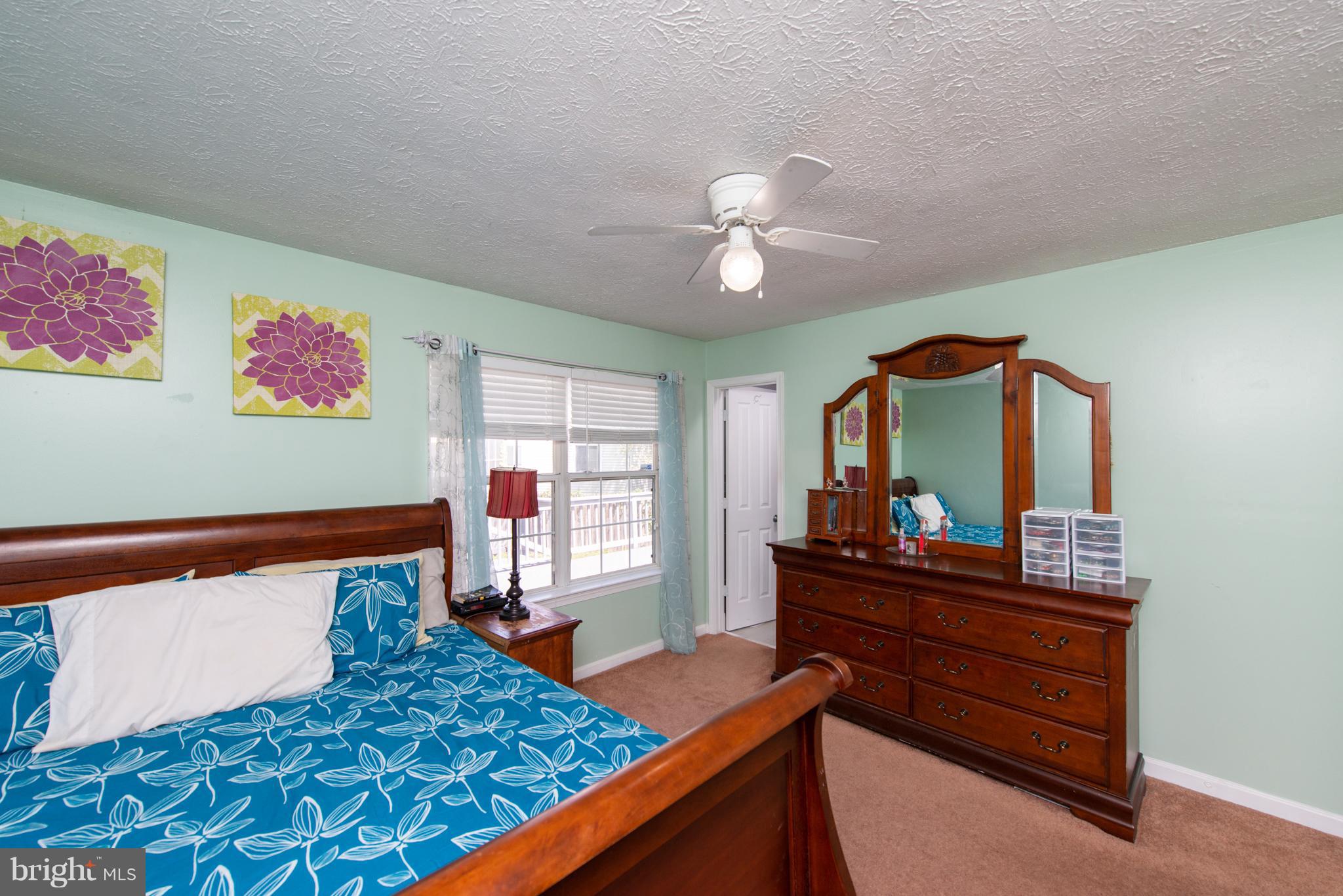 SHANNON SQUARE - Residential