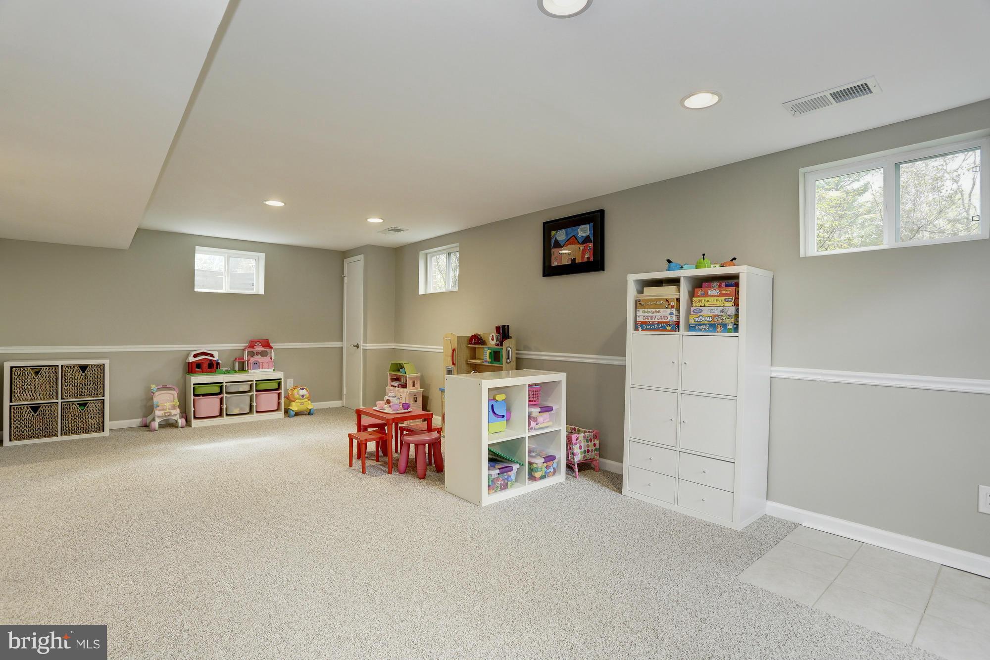 BEVERLY FARMS - Residential