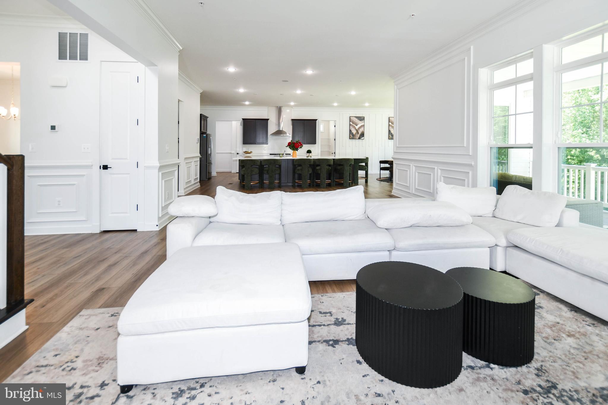 SOUTHLAKE - Residential
