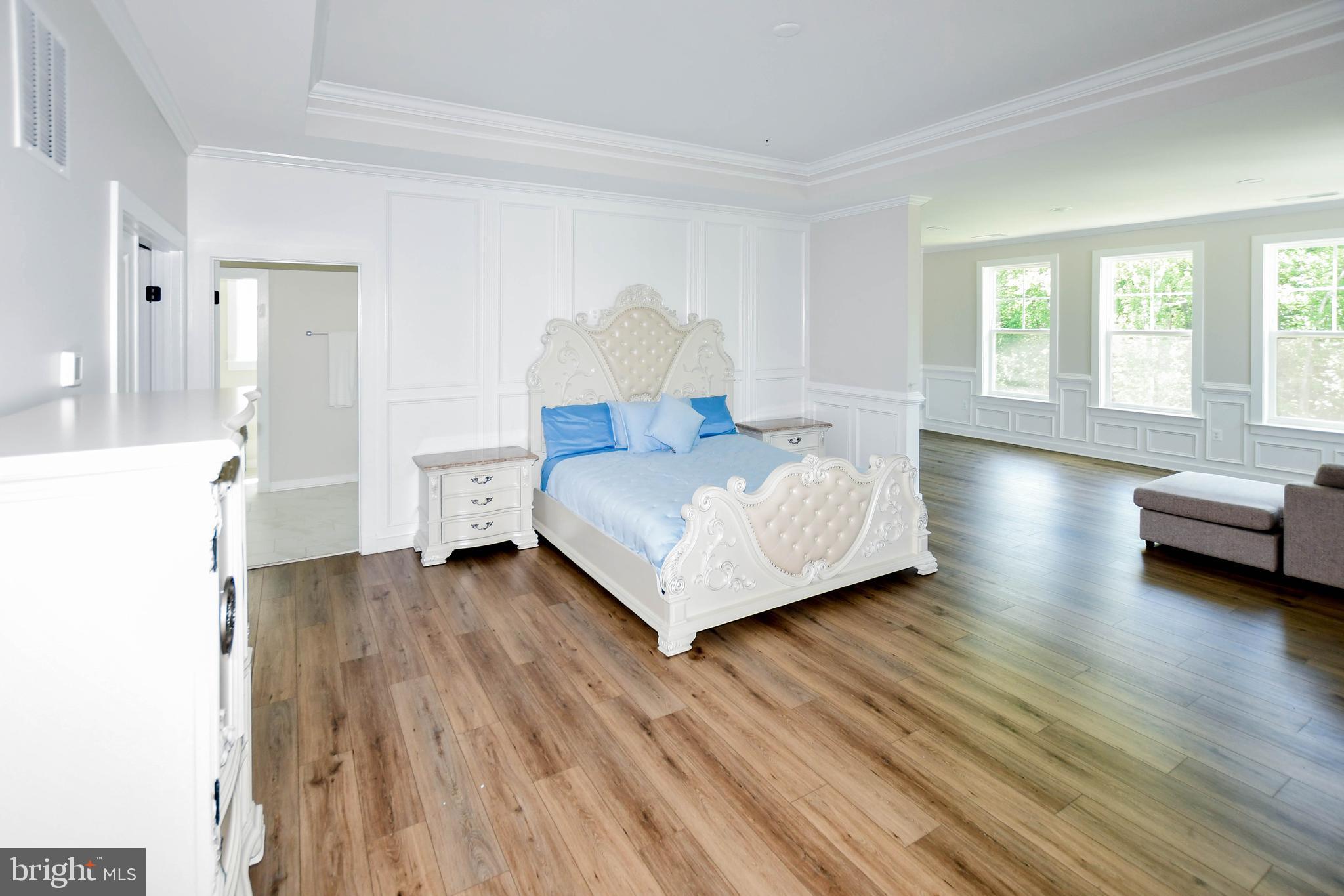 SOUTHLAKE - Residential