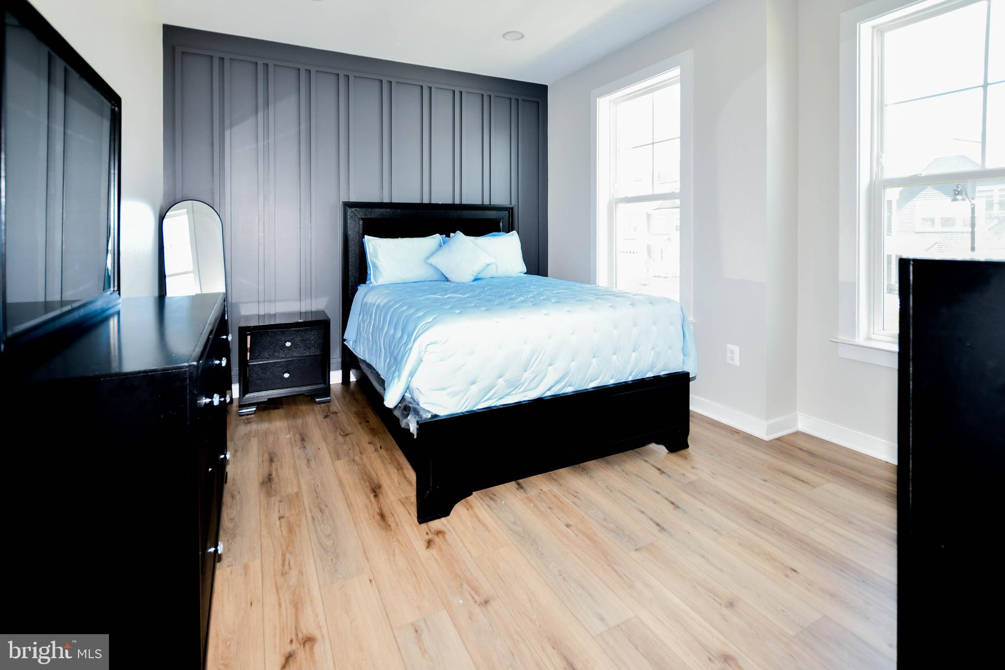 SOUTHLAKE - Residential