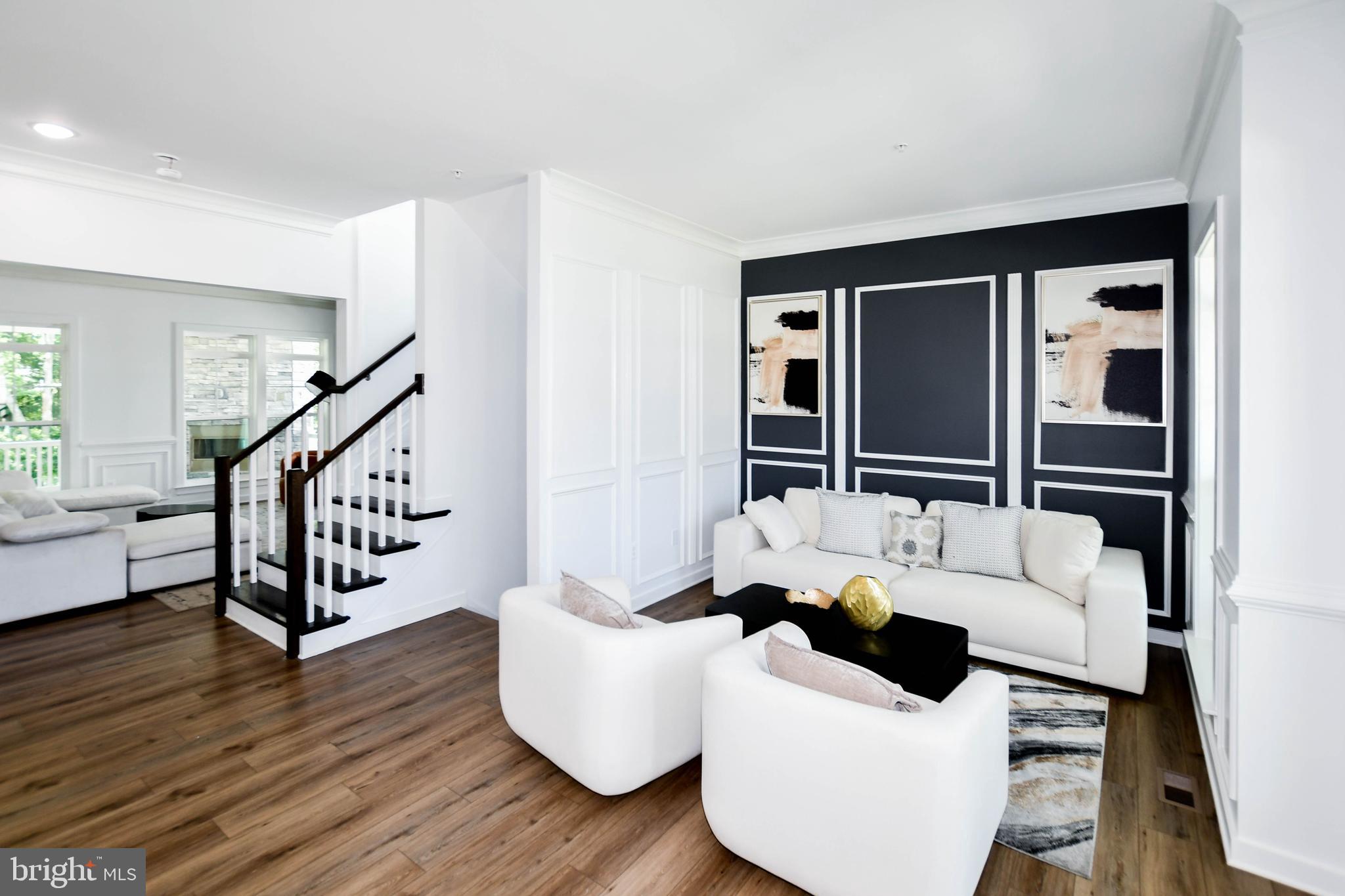 SOUTHLAKE - Residential