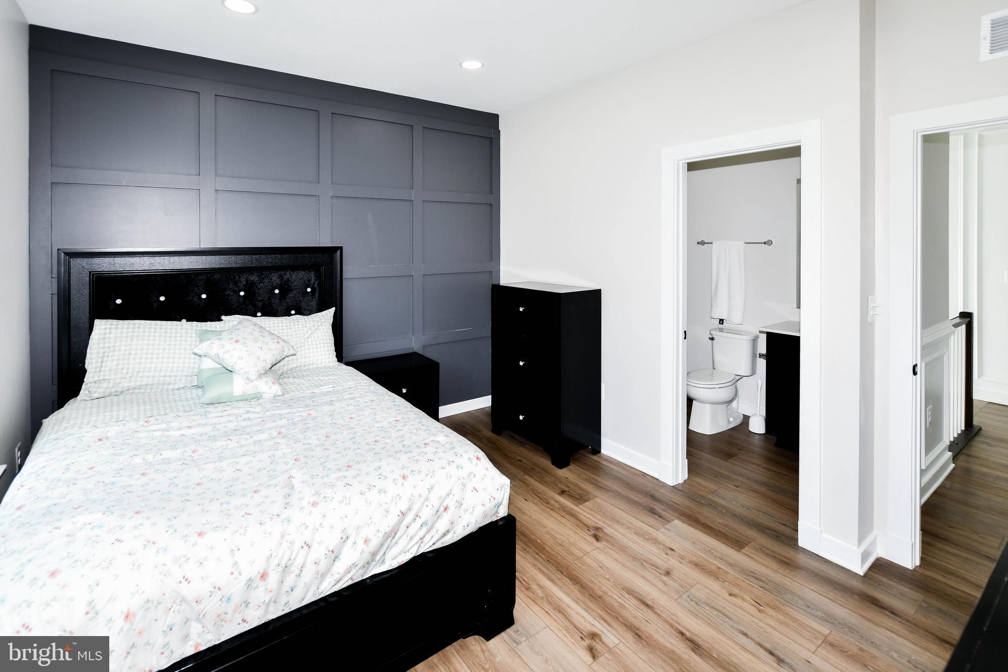 SOUTHLAKE - Residential