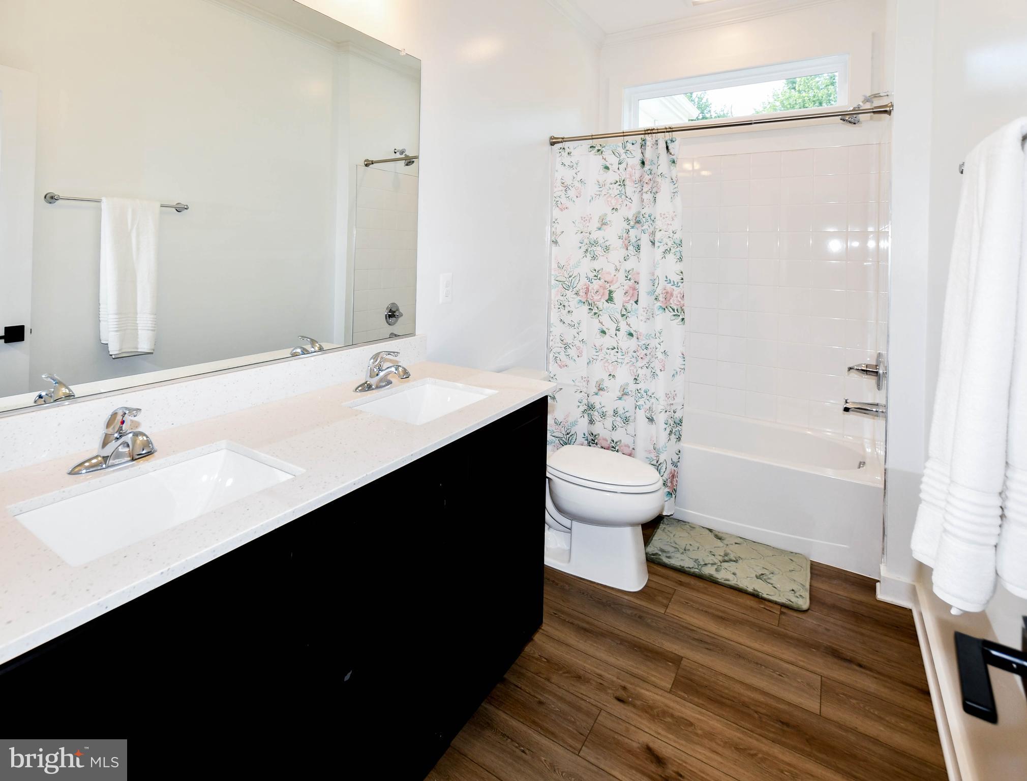 SOUTHLAKE - Residential