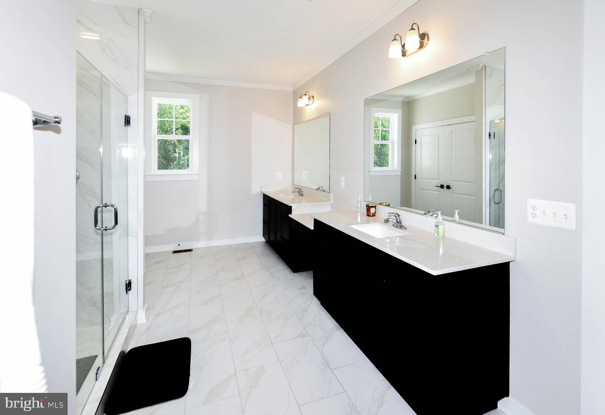 SOUTHLAKE - Residential