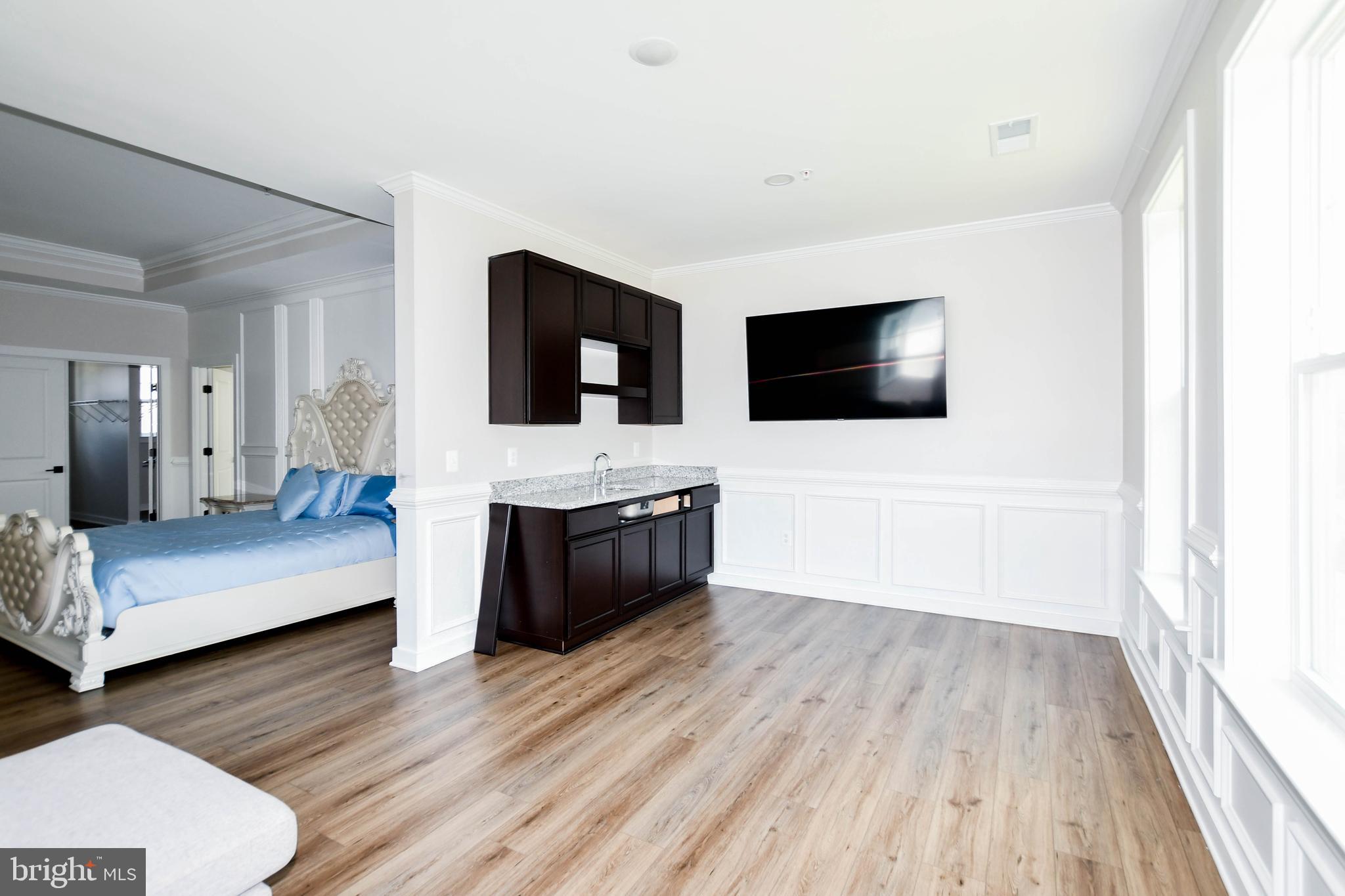 SOUTHLAKE - Residential