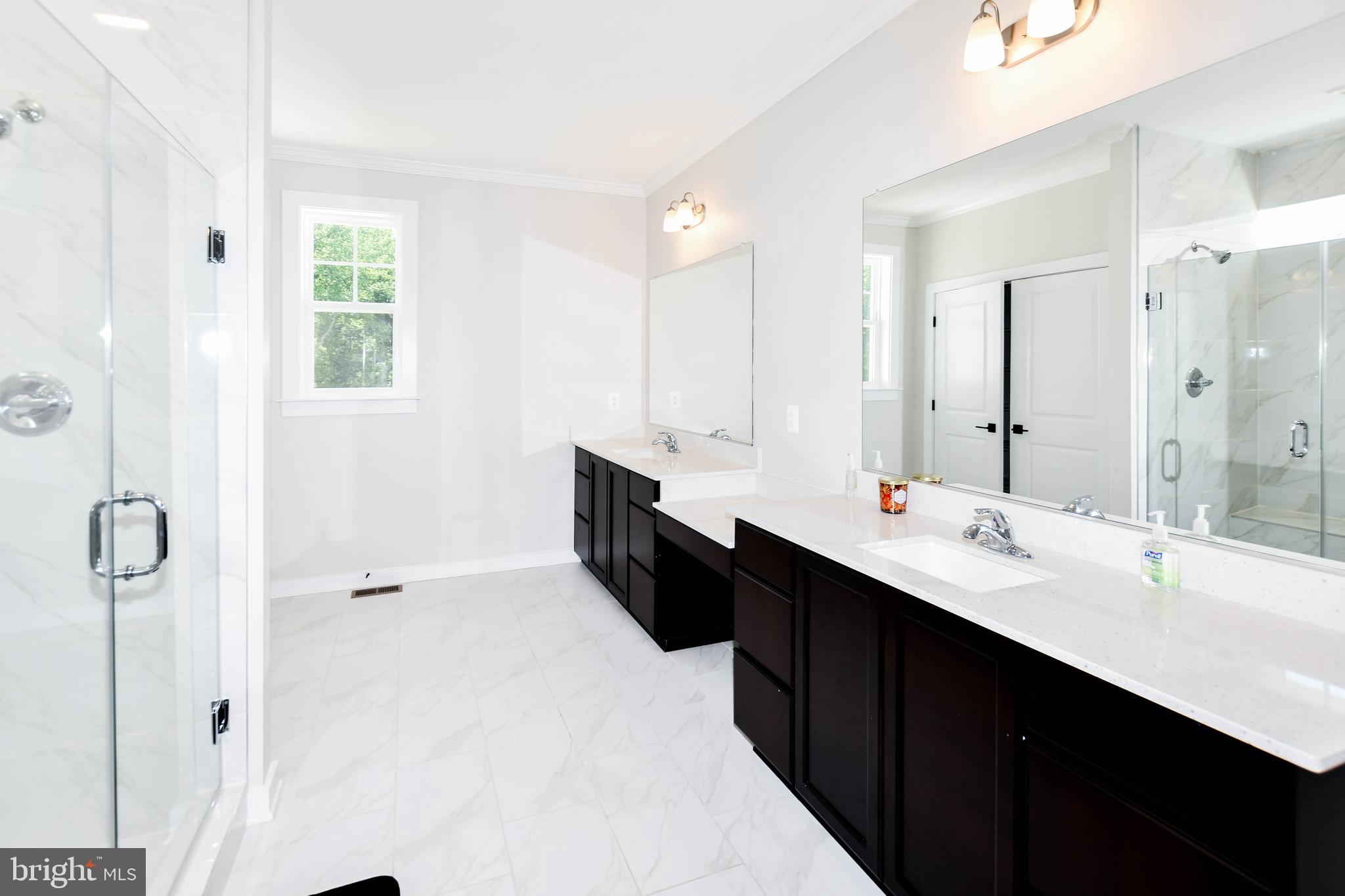 SOUTHLAKE - Residential