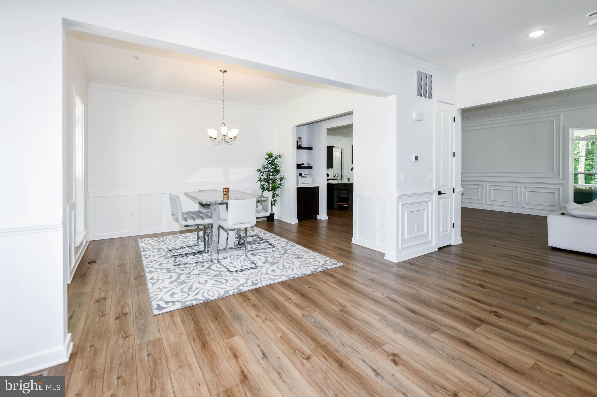 SOUTHLAKE - Residential