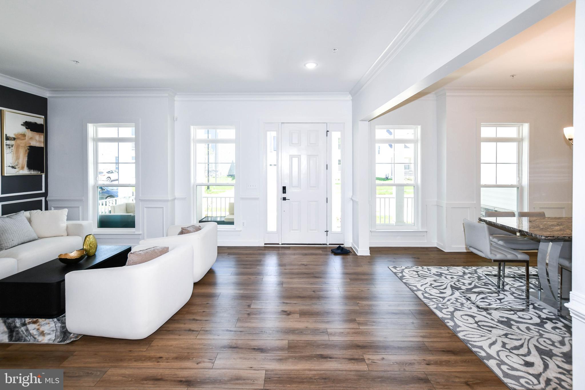 SOUTHLAKE - Residential