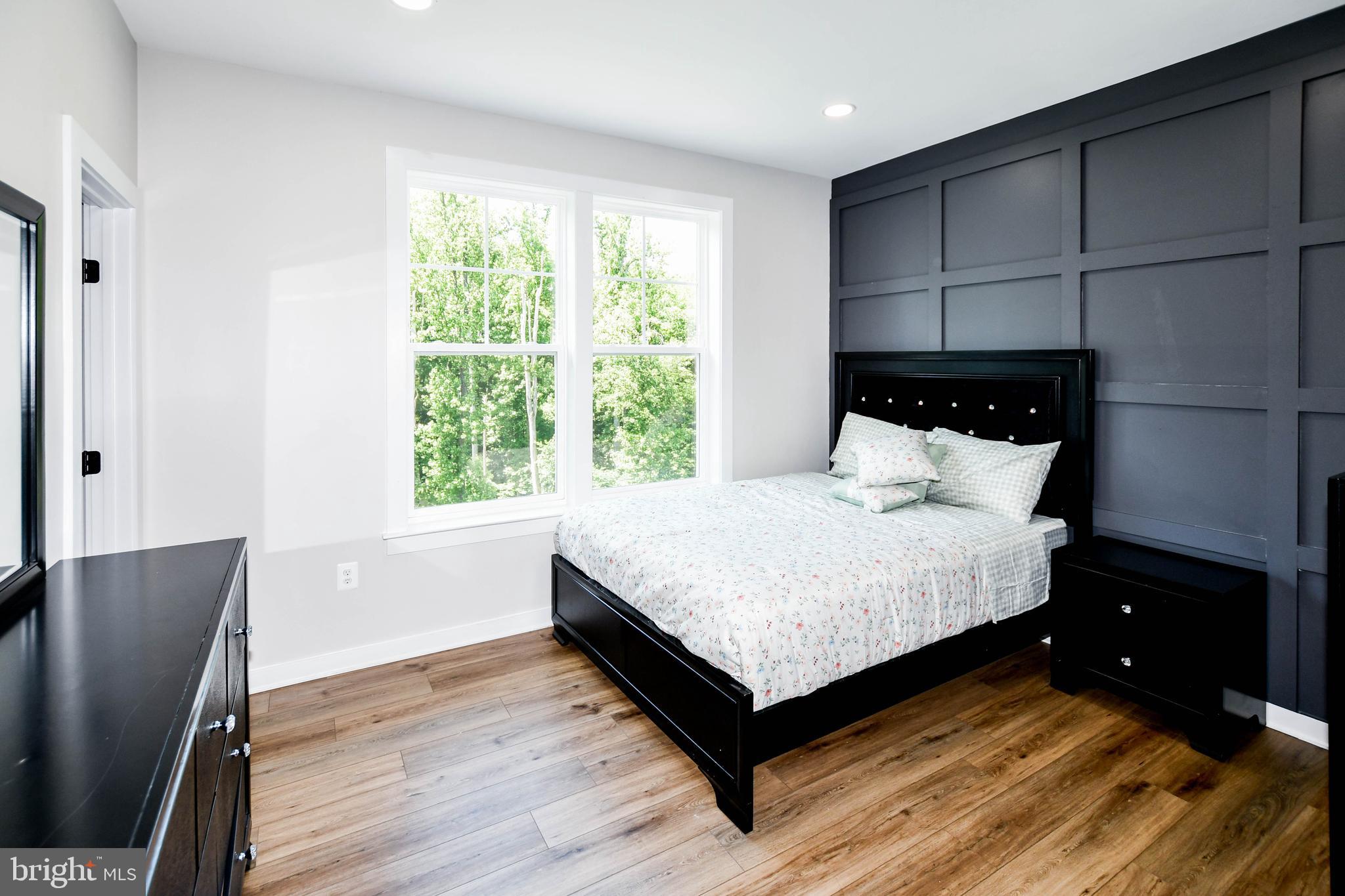 SOUTHLAKE - Residential