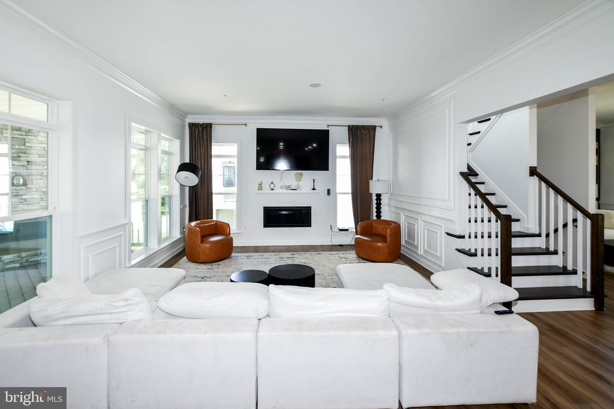 SOUTHLAKE - Residential
