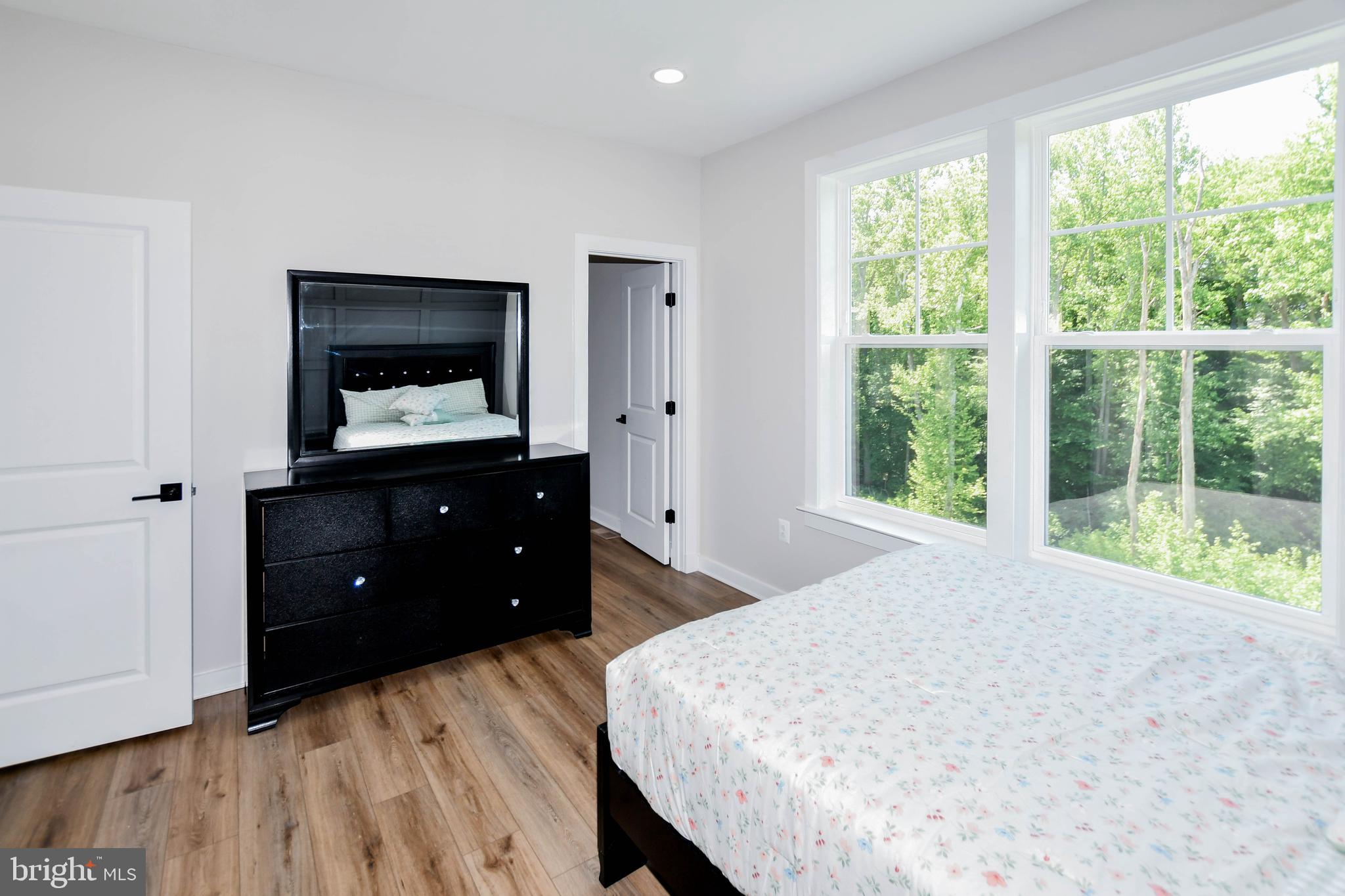 SOUTHLAKE - Residential