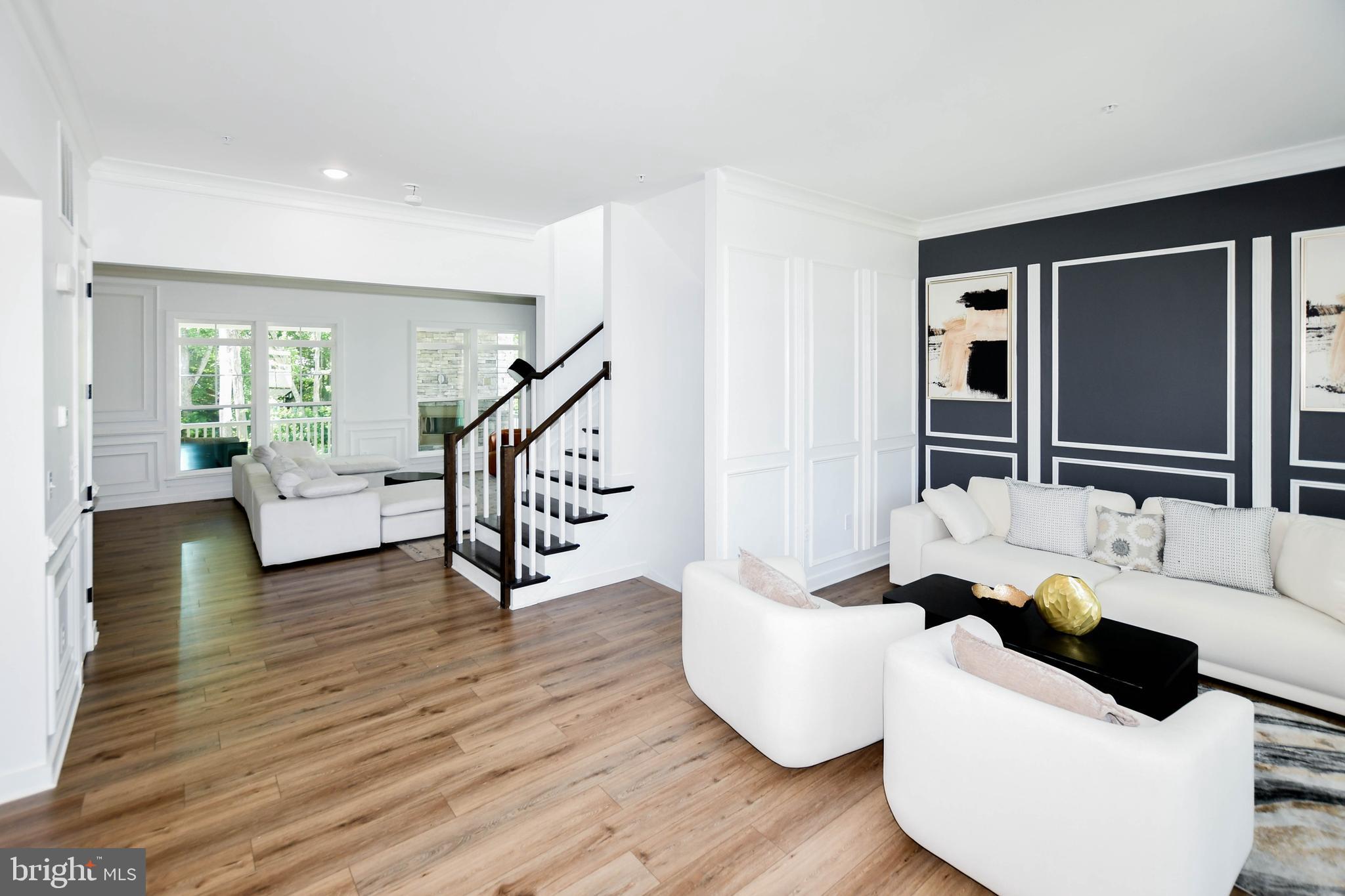 SOUTHLAKE - Residential