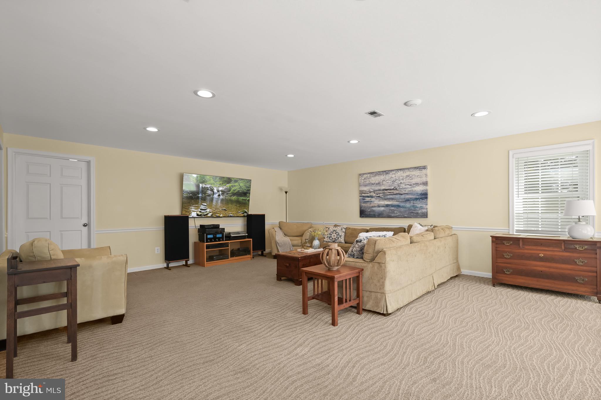 POTOMAC CHASE - Residential