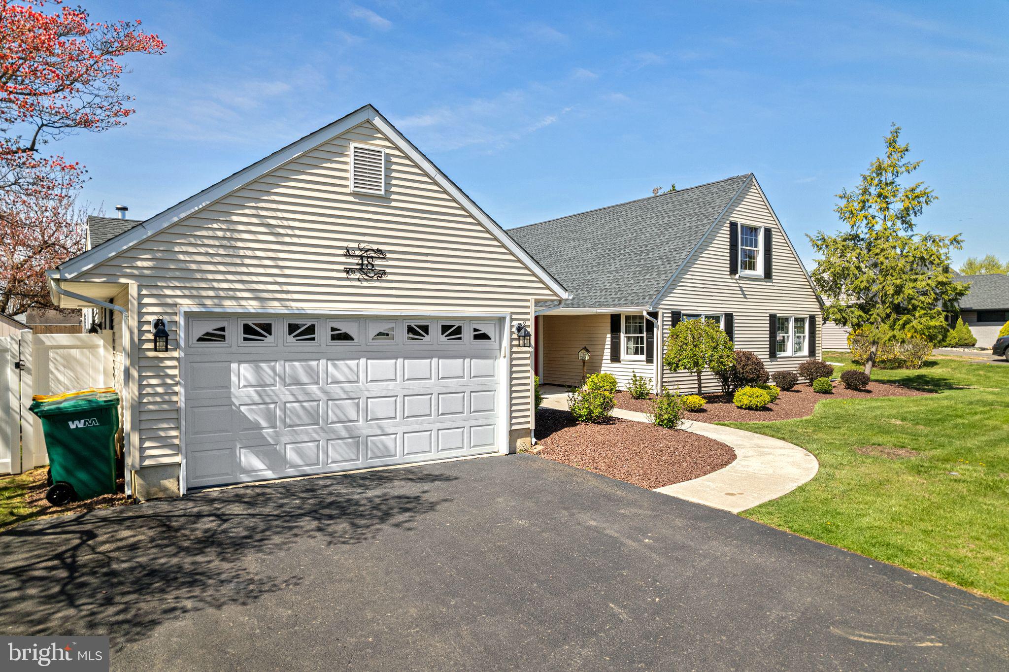 SNOWBALL GATE - Residential