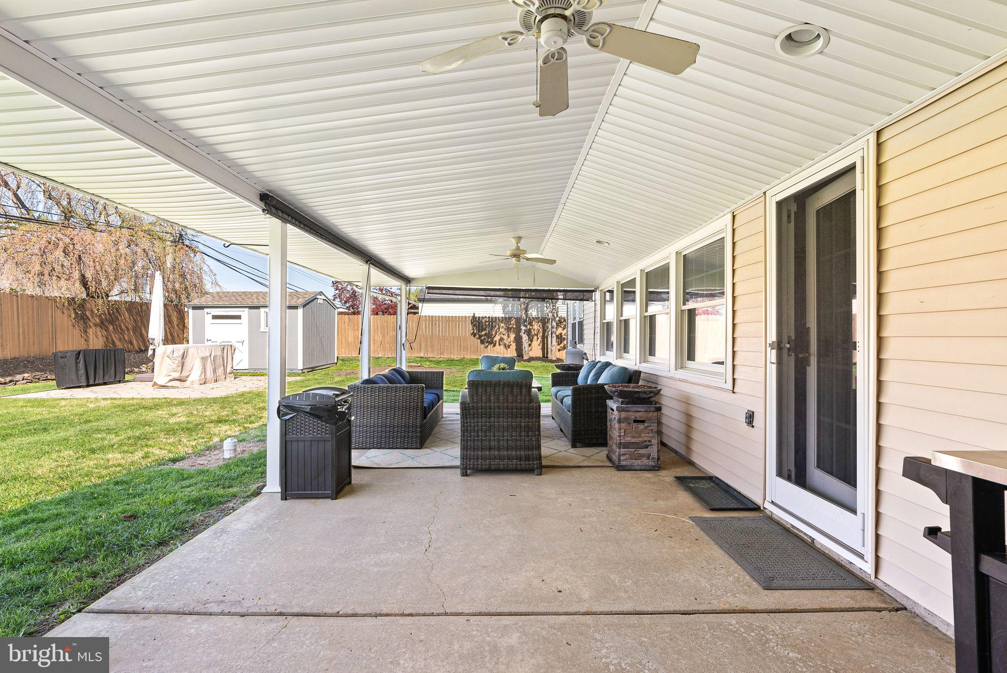 SNOWBALL GATE - Residential