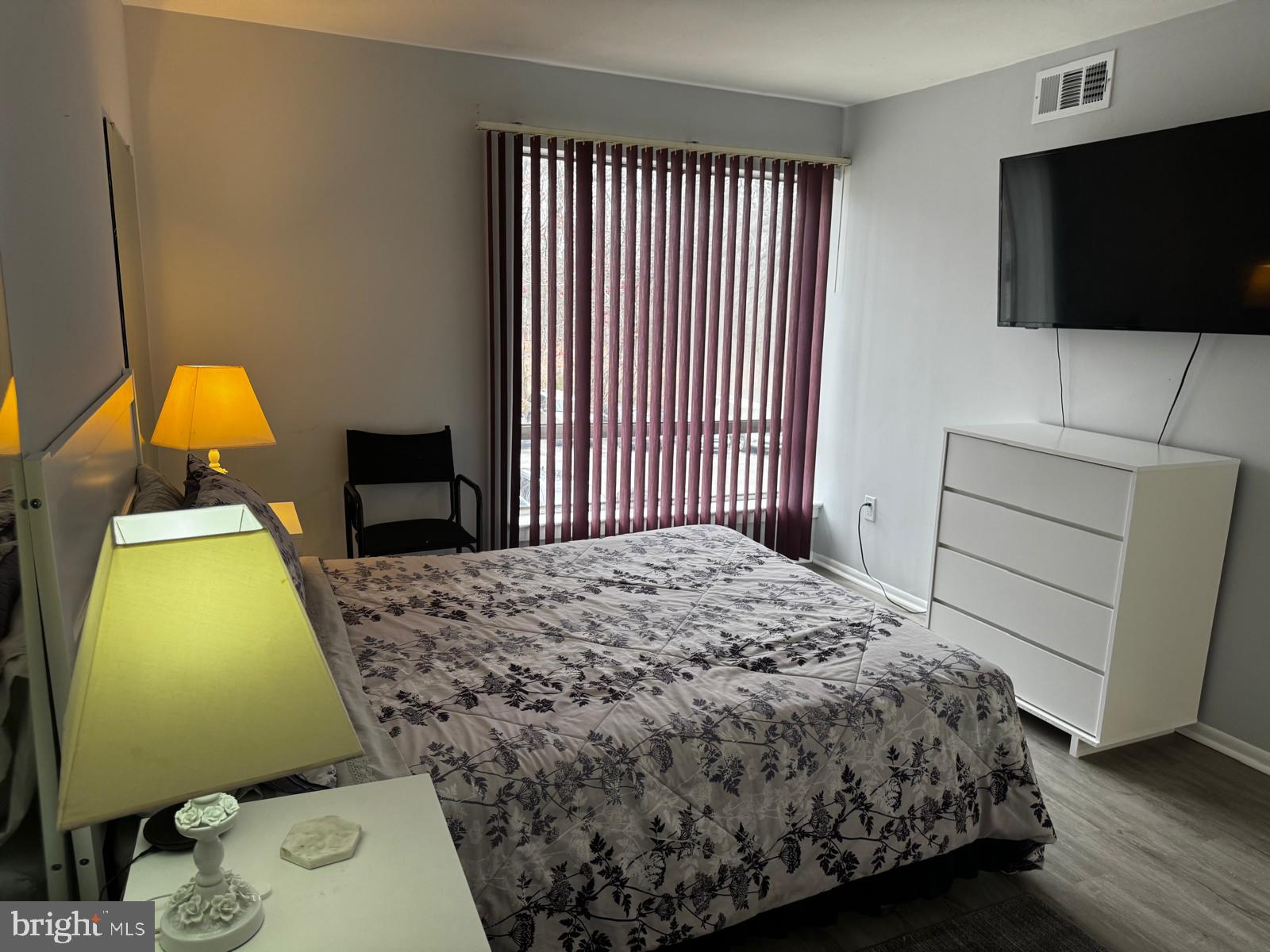 CHELSEA WOODS CONDO - Residential