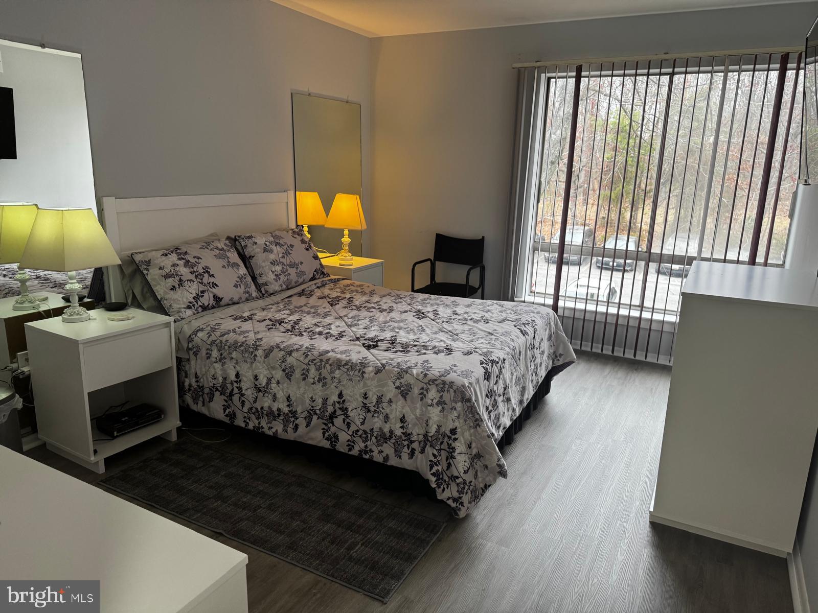 CHELSEA WOODS CONDO - Residential