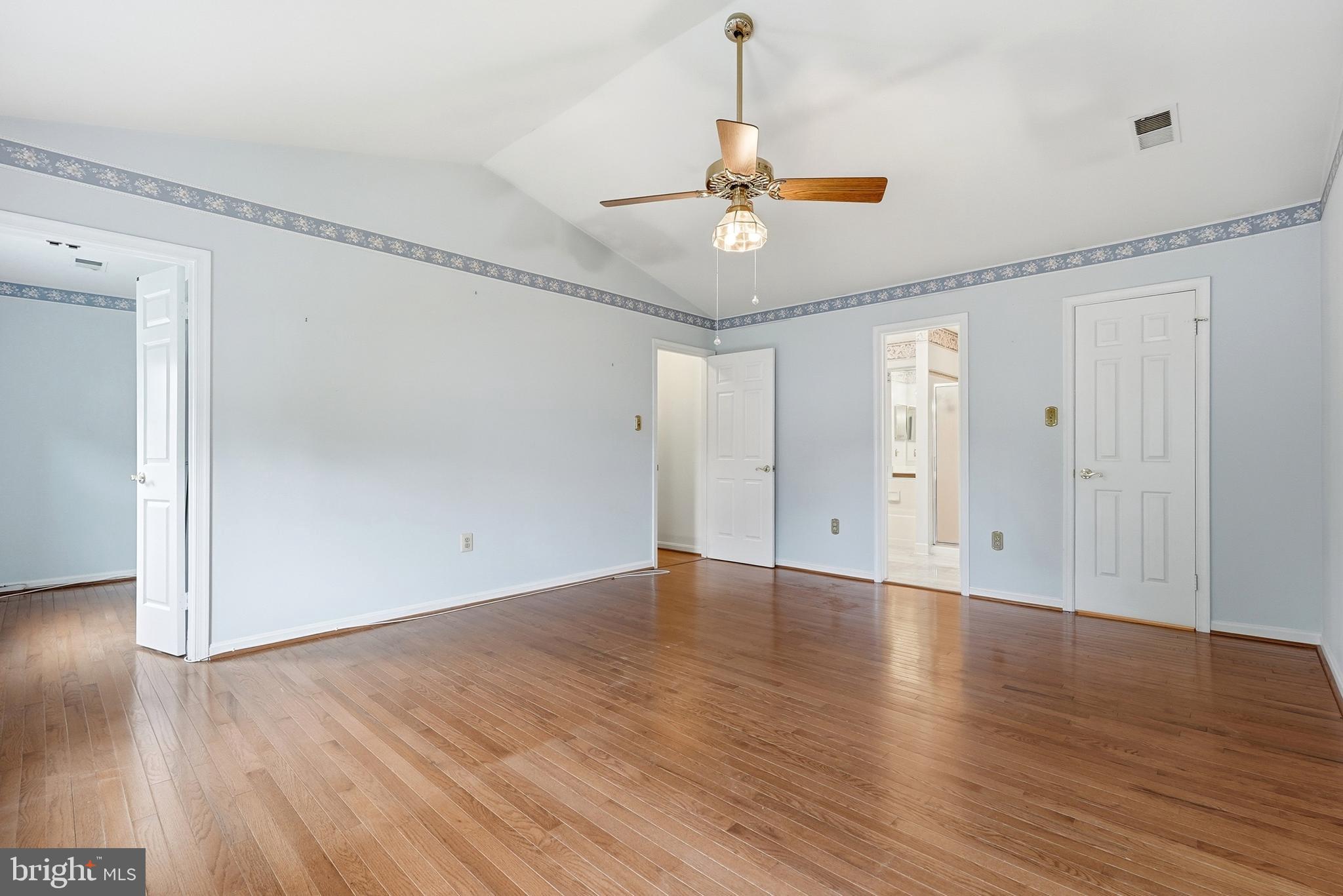 LONGMEAD - Residential
