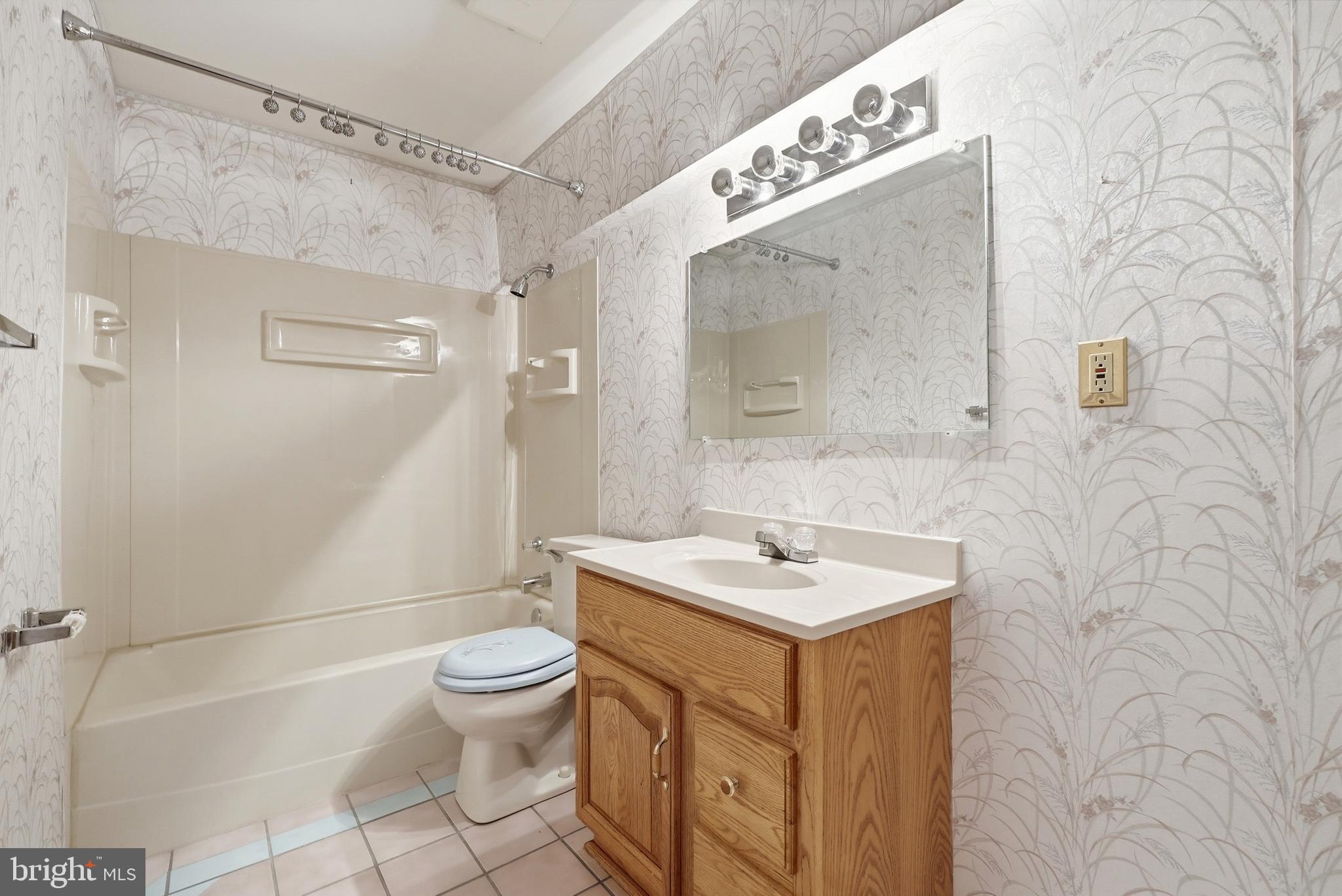 LONGMEAD - Residential