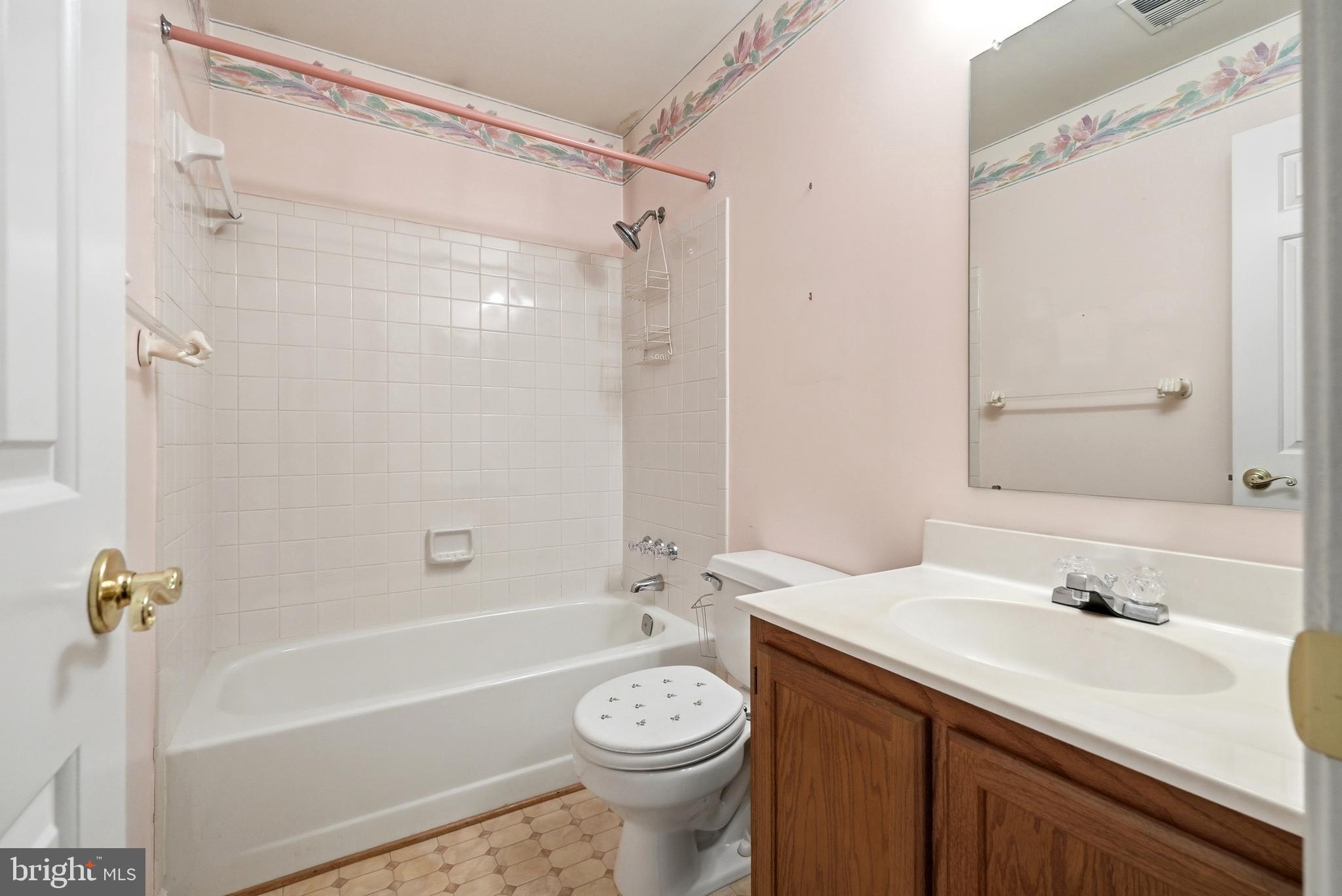 LONGMEAD - Residential