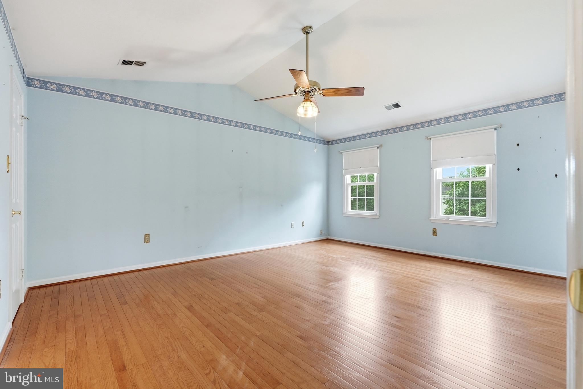 LONGMEAD - Residential