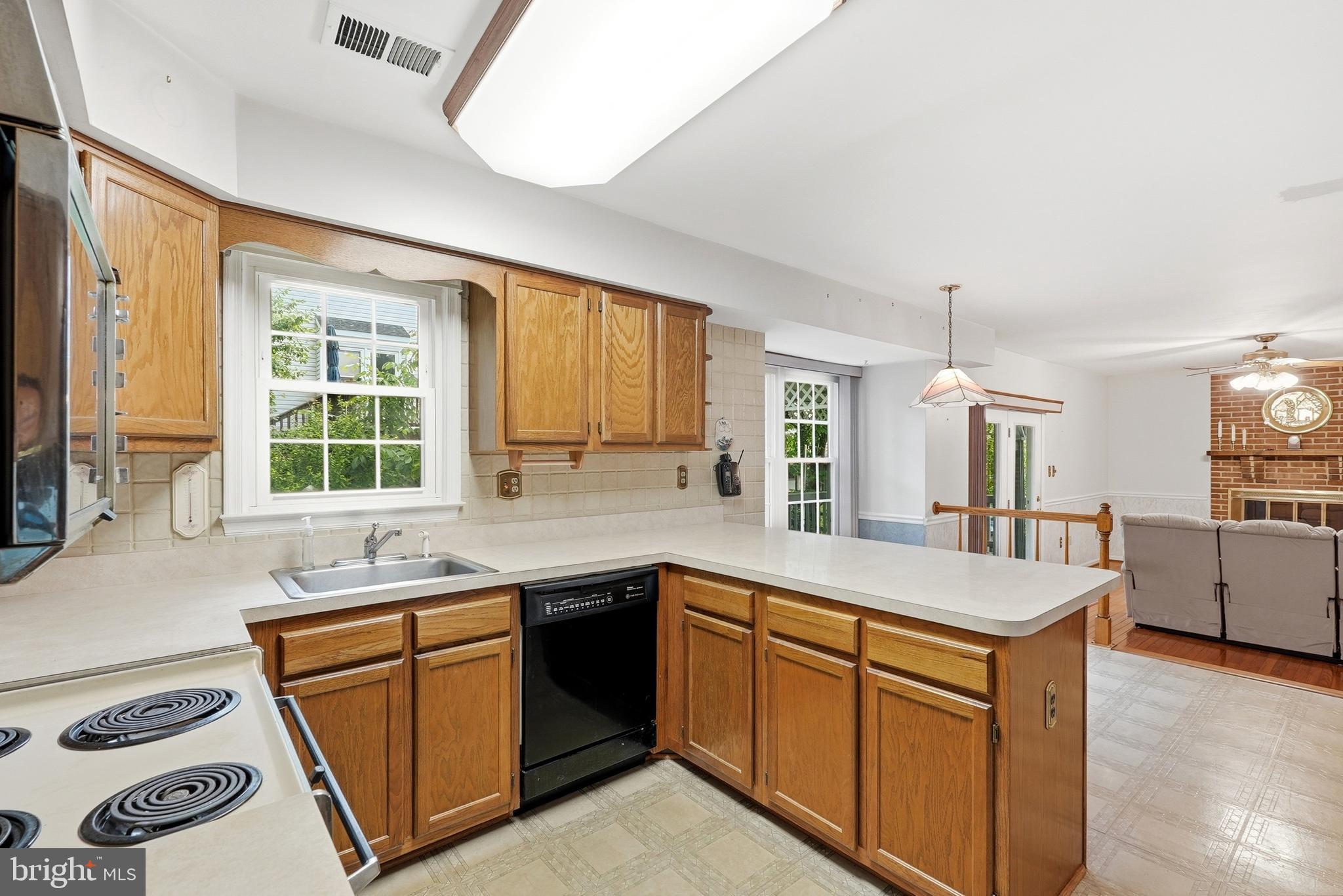 LONGMEAD - Residential