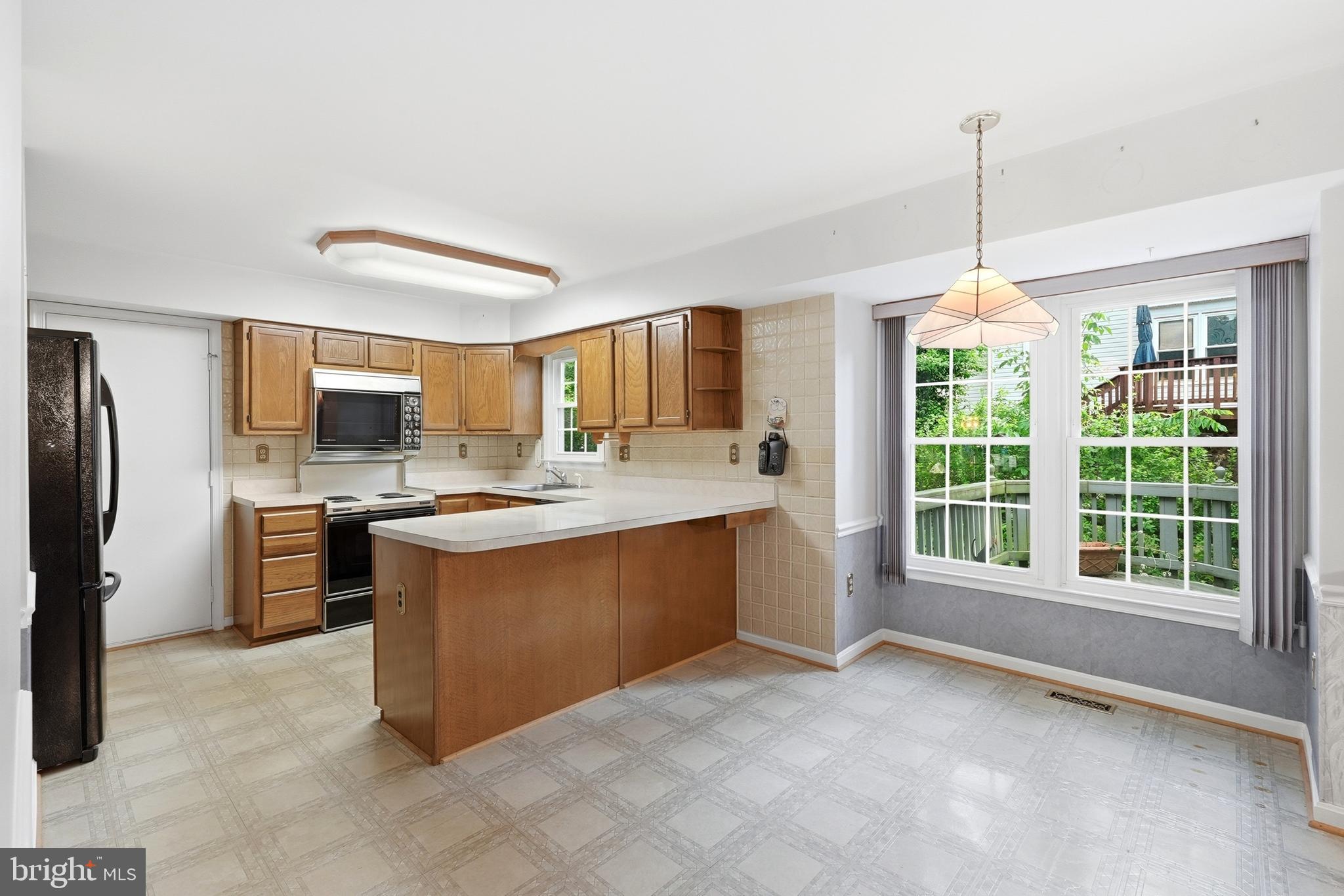 LONGMEAD - Residential