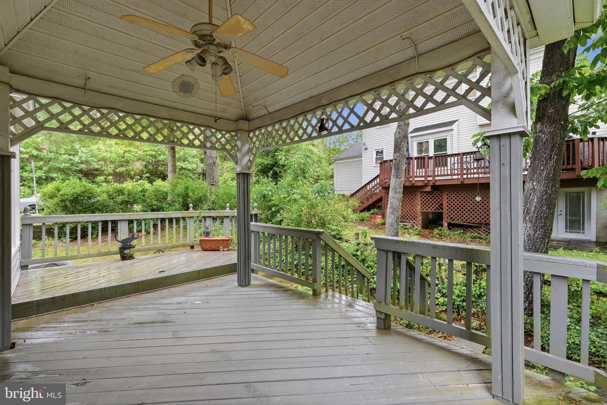 LONGMEAD - Residential