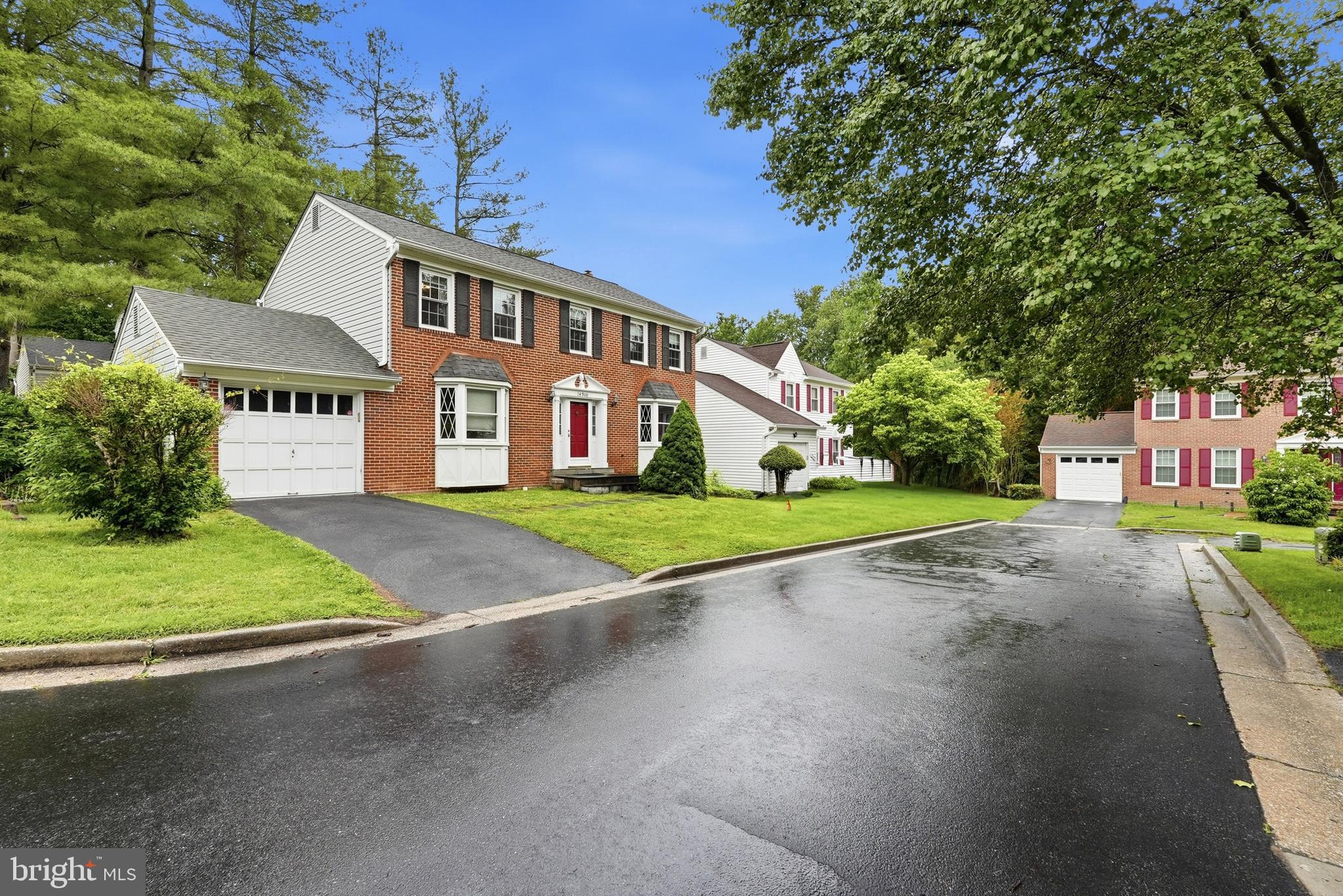 LONGMEAD - Residential