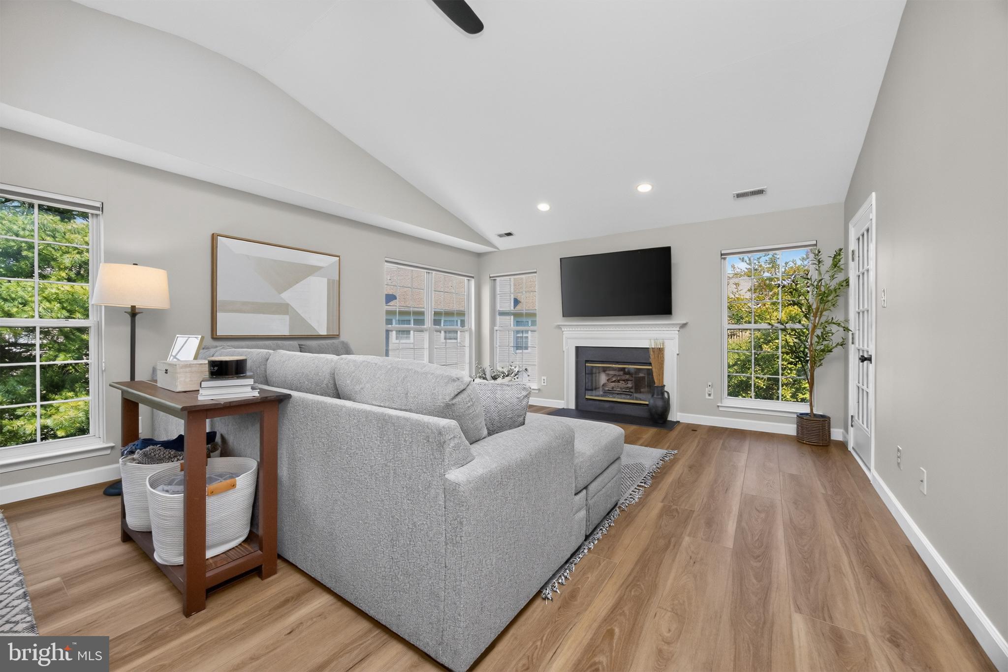 CHARLESTOWN HUNT - Residential