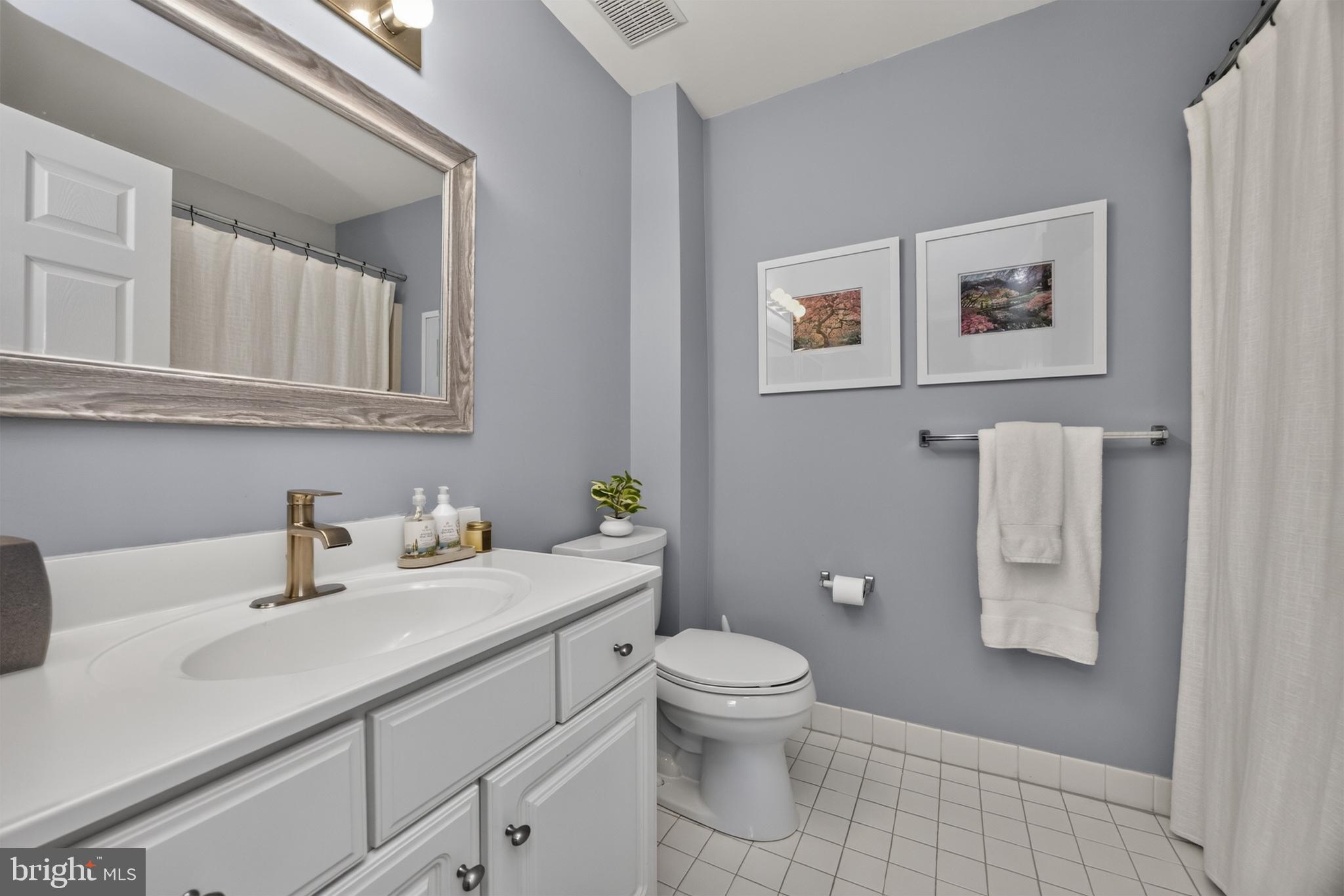 CHARLESTOWN HUNT - Residential