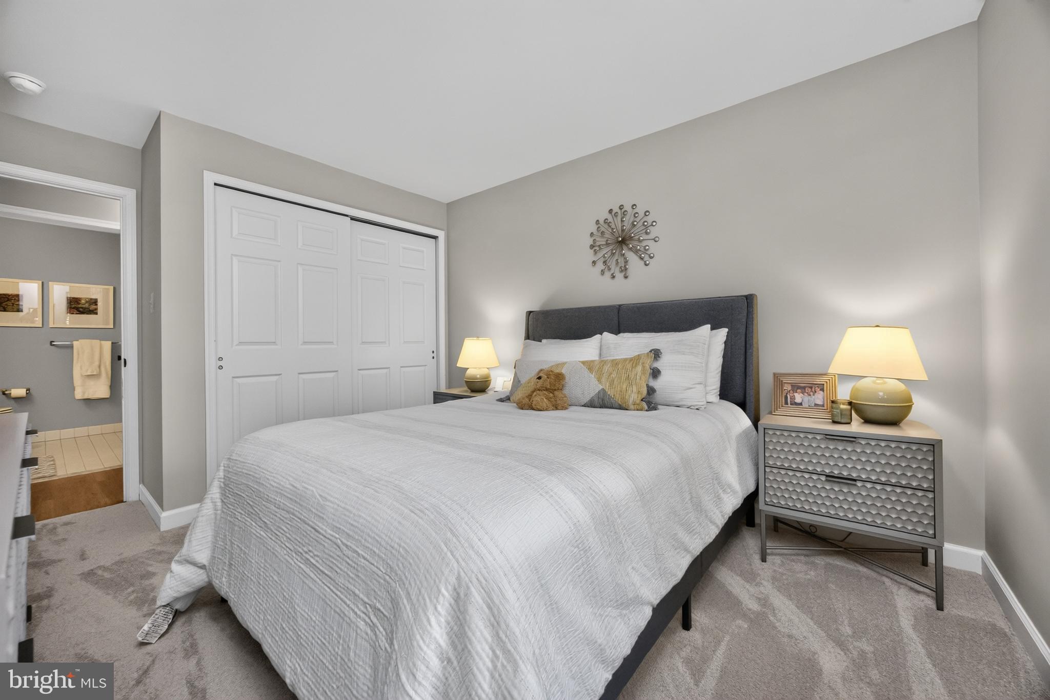 CHARLESTOWN HUNT - Residential