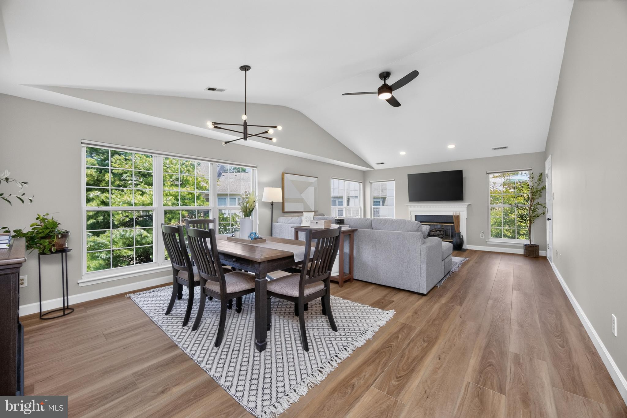 CHARLESTOWN HUNT - Residential