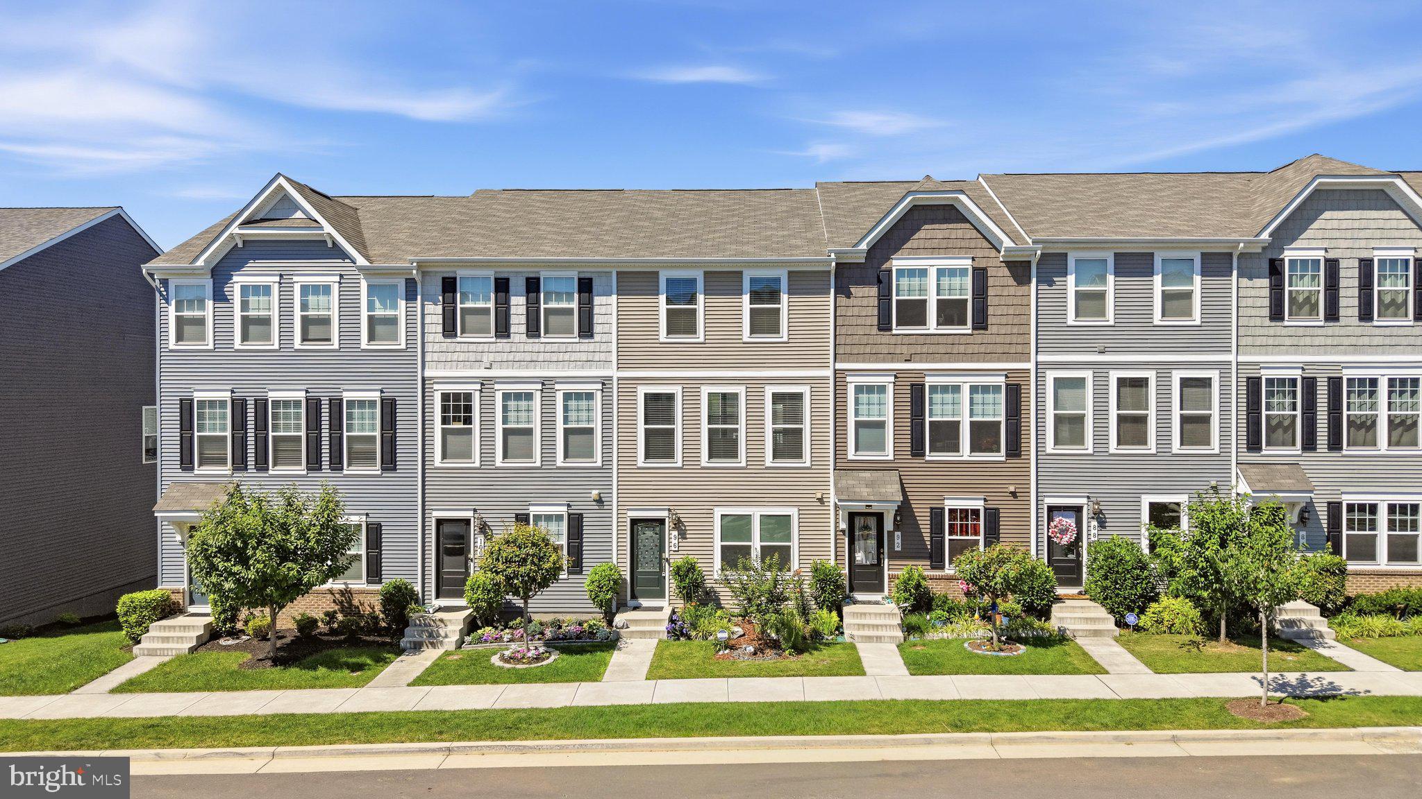 PRESIDENTS POINTE - Residential