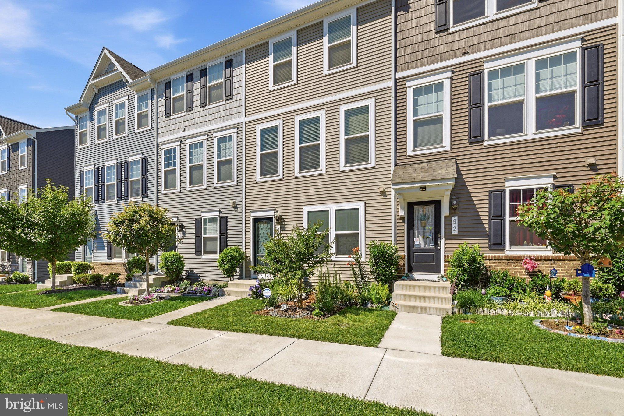 PRESIDENTS POINTE - Residential