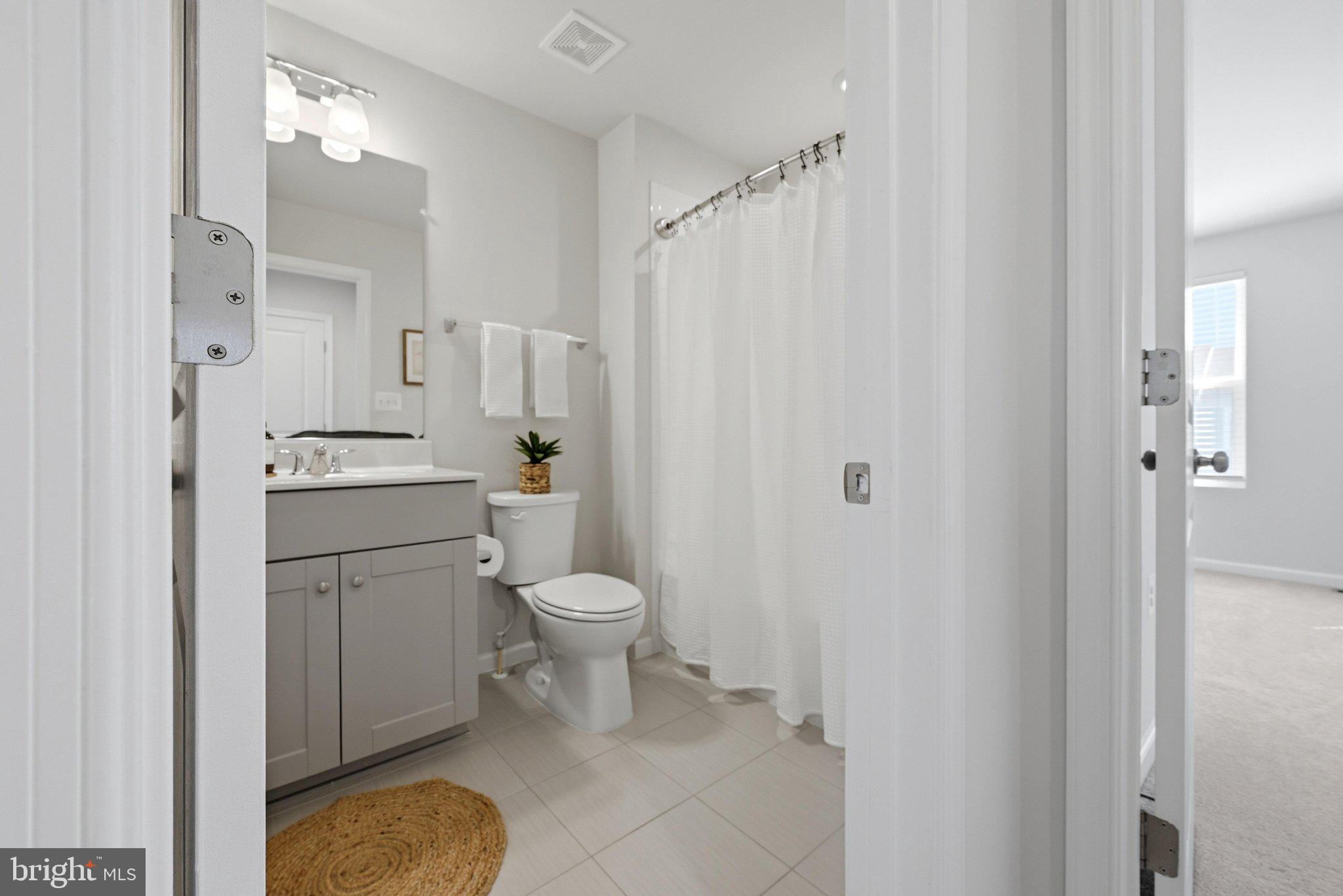 PRESIDENTS POINTE - Residential