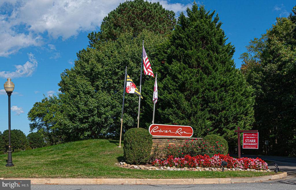 RIVER RUN - Residential